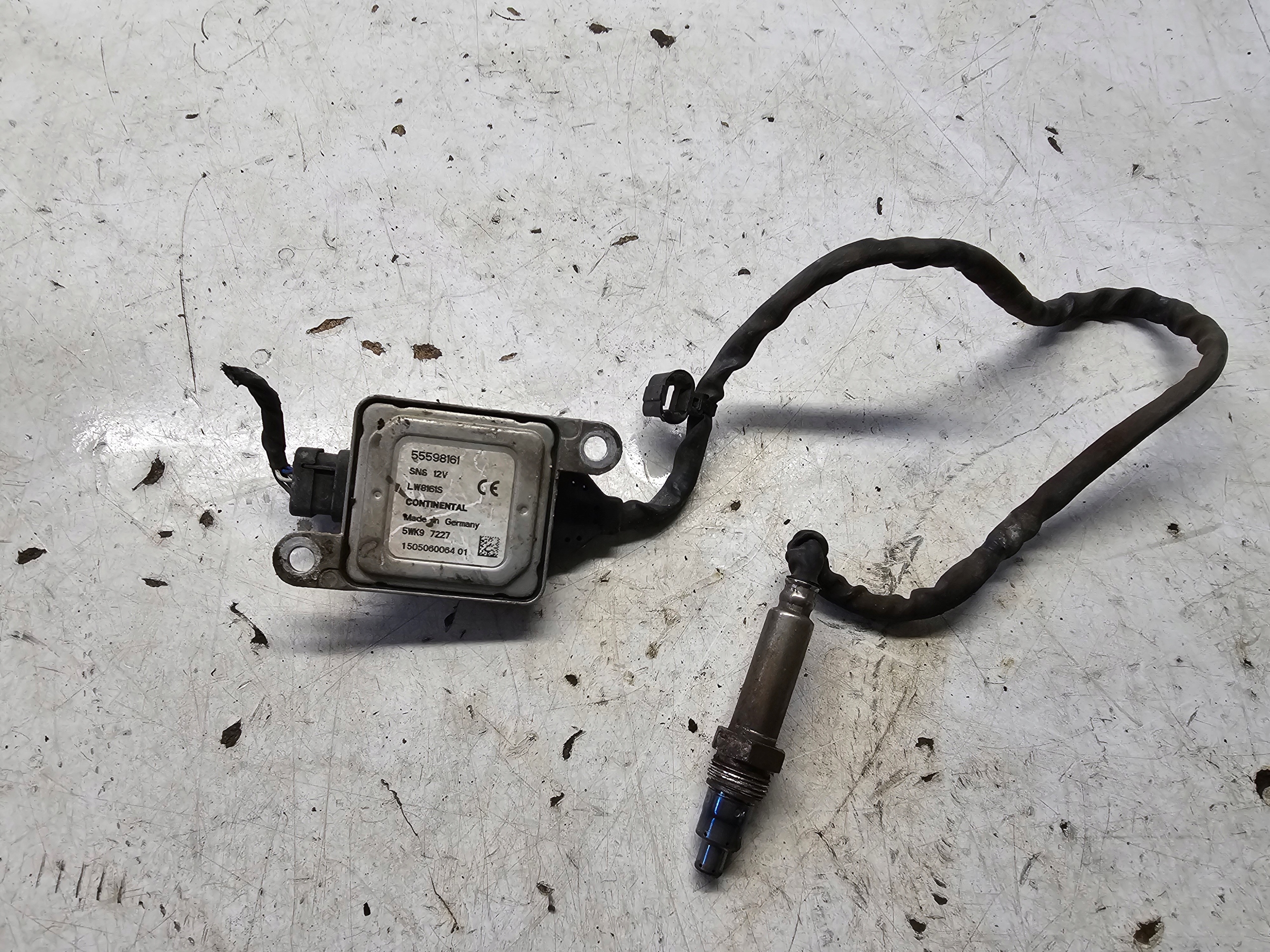 OPEL ZAFIRA C Sensor SONDA NOX 55598161 B20DTH 2.0 CDTI
