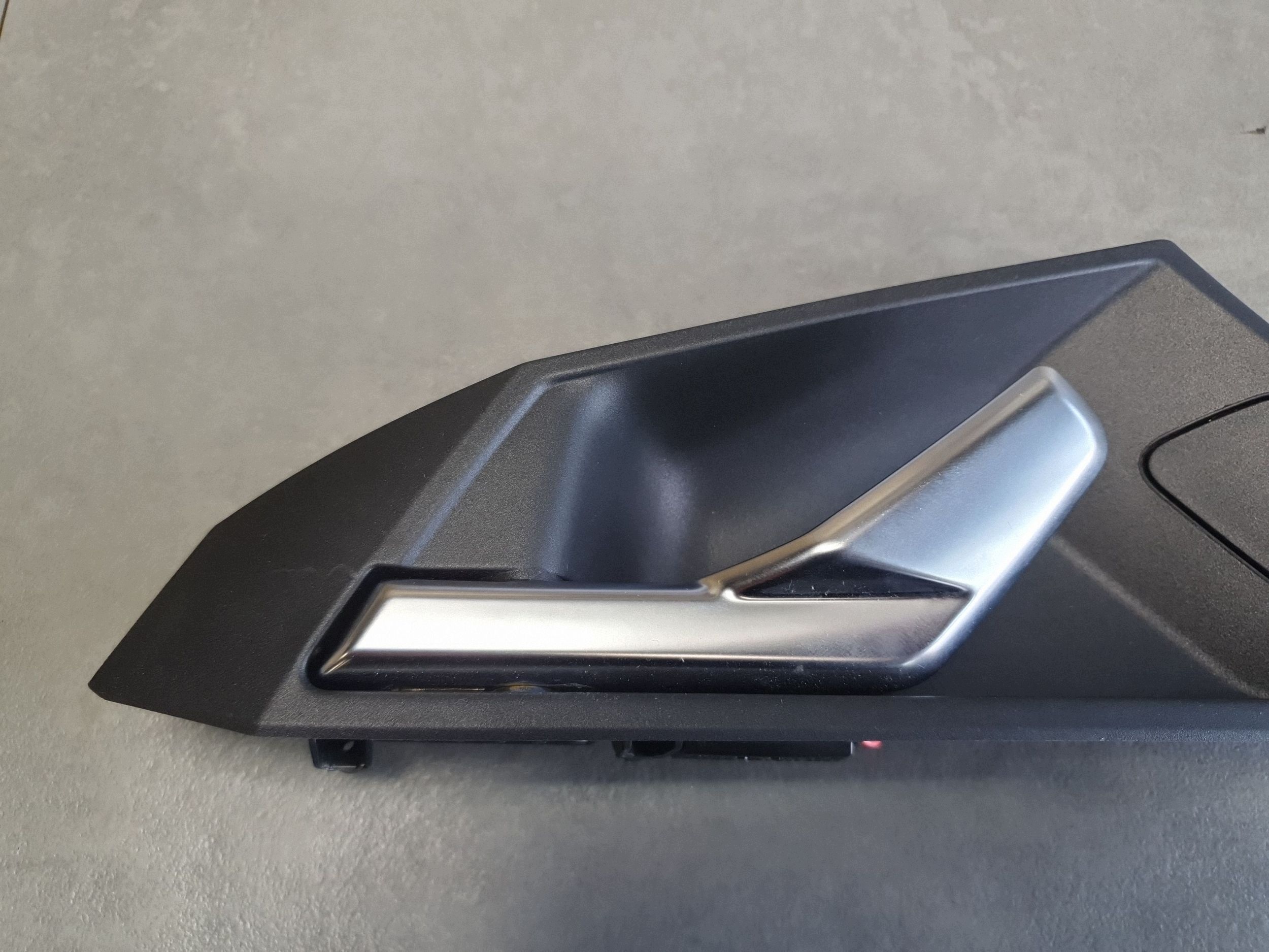Audi A3 8Y handle inner right front 8Y0837020A