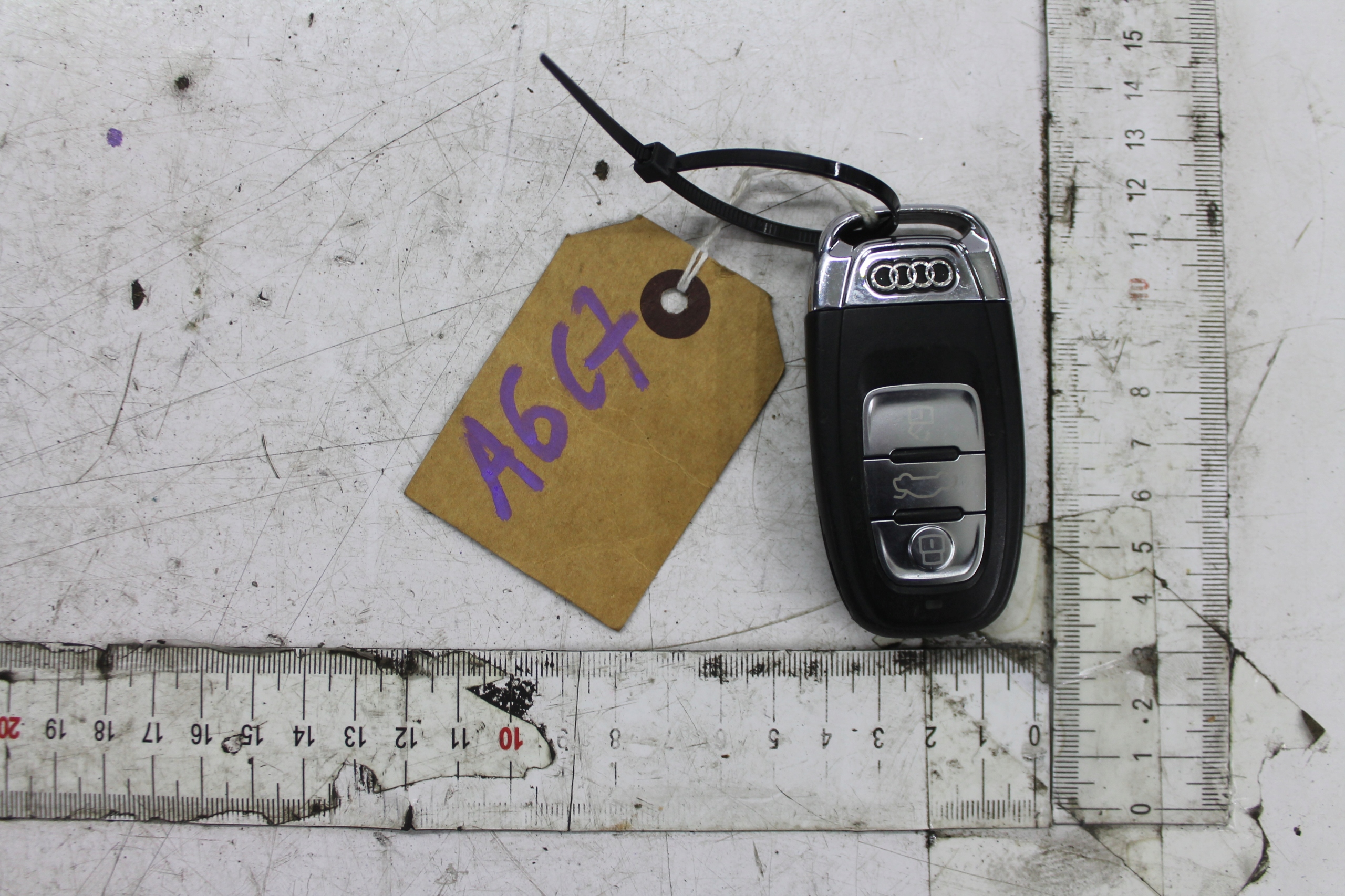 key PILOT 4G0959754K AUDI A6 C7 11-18
