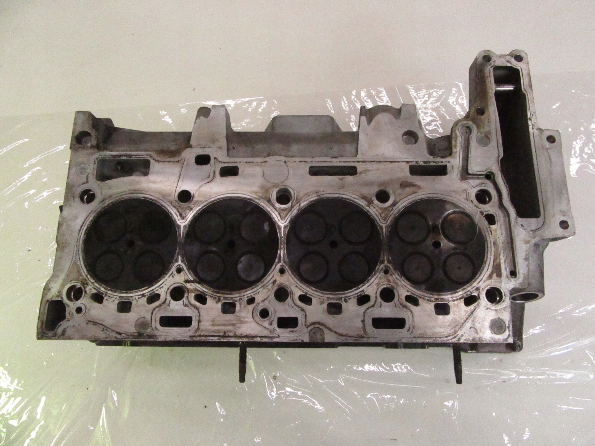 head. of cylinders BMW e60 e61 e81 e83 e84 e87 e90 e91 e92 N47 177km N47d20