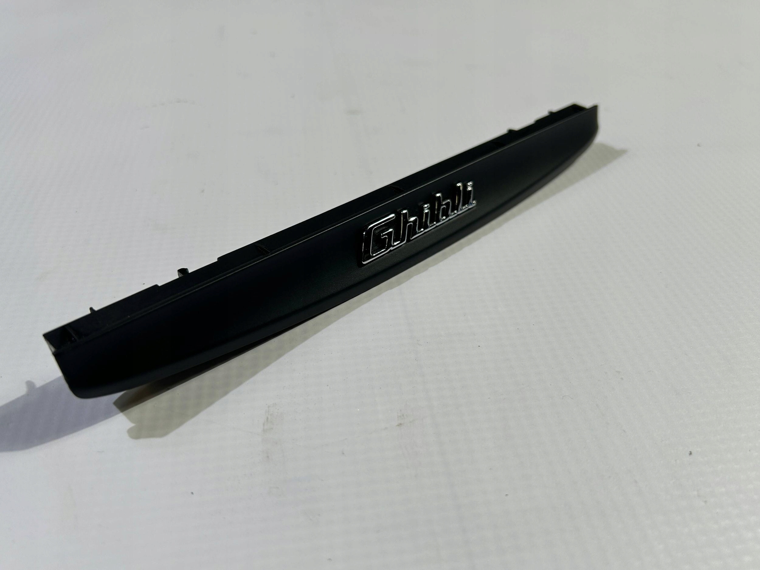 moulding panel dekor konosoli of the dashboard frame Maserati Ghibli M157 2013