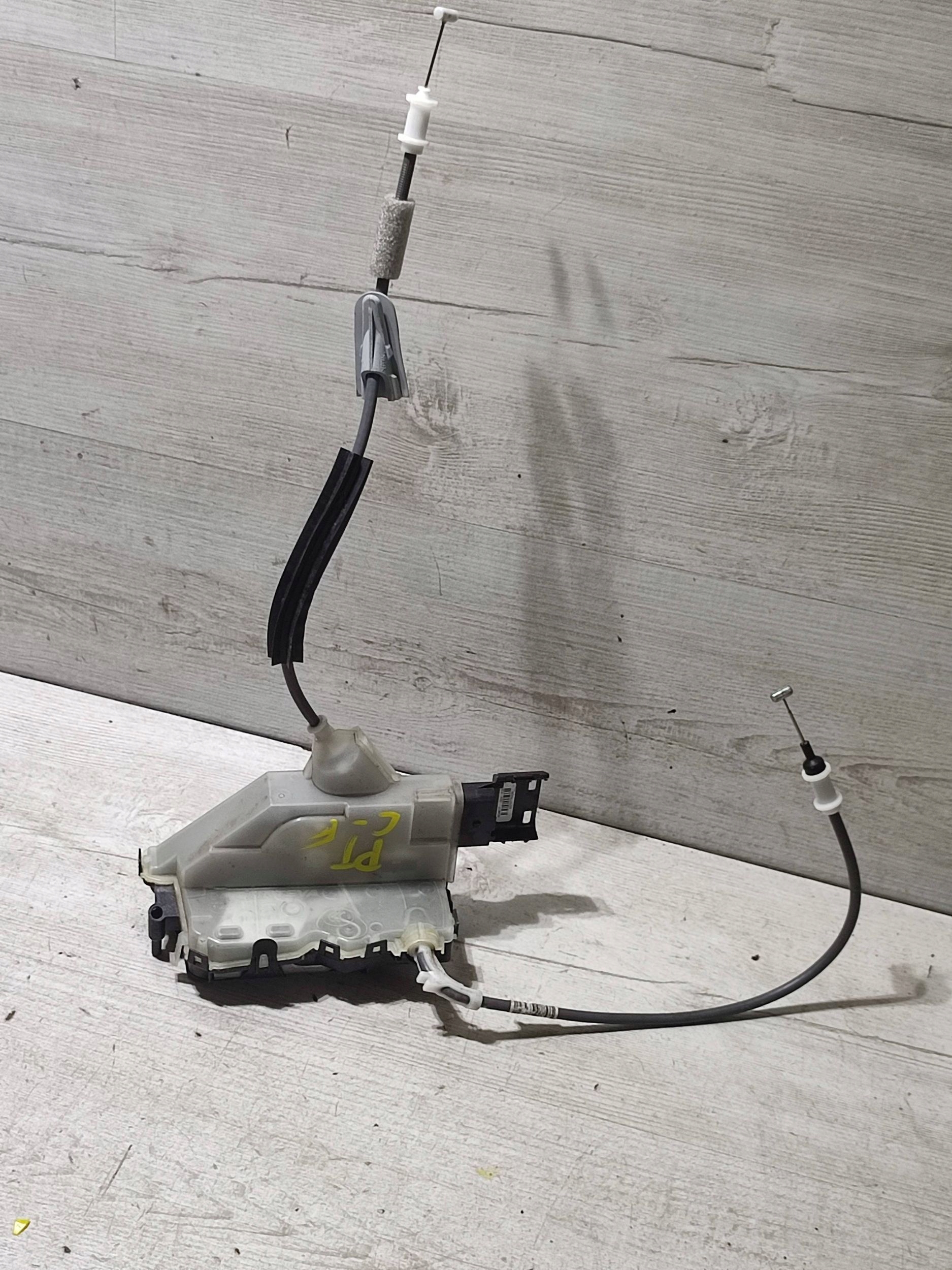 Opel Corsa F 2020 rear part side right lock door