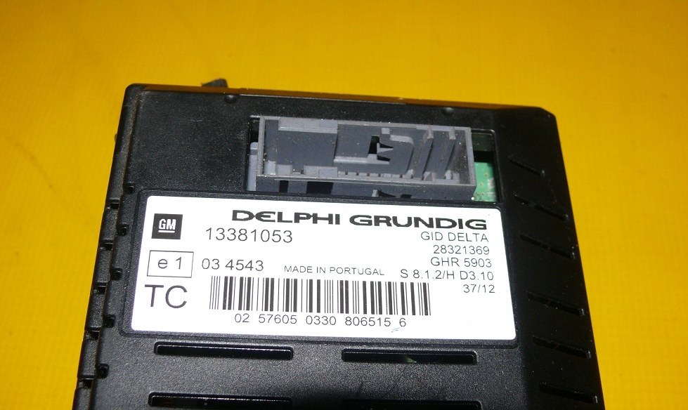 display PANEL OPEL ZAFIRA B II 2 2005-2014 13381053