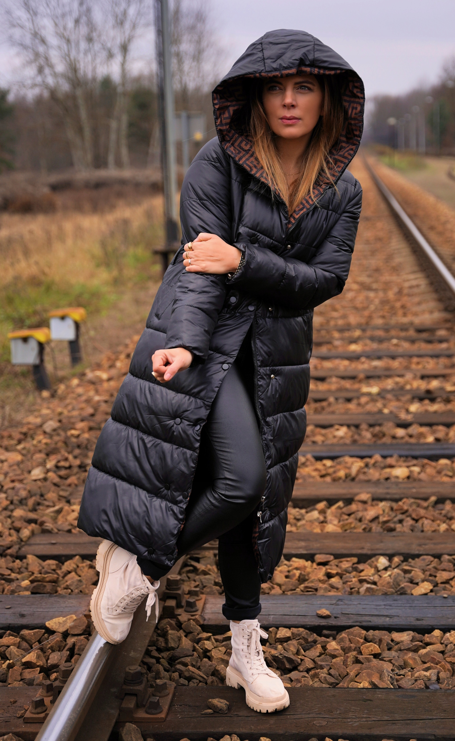 PŁASZCZ ZIMOWY ocieplany AZTEC pikowany KAPTUR XXL Kaptur z kapturem