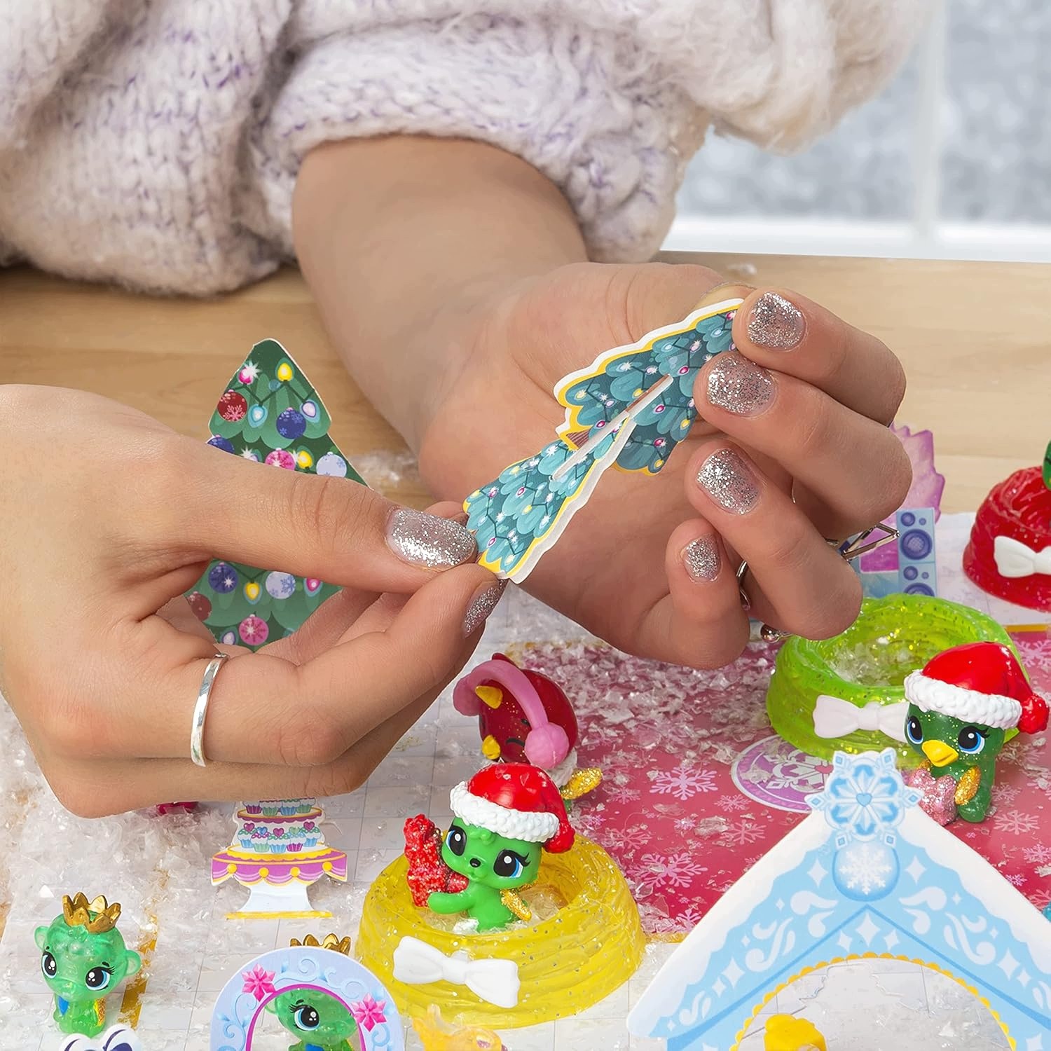 Адвент-календарь Hatchimals Crystal Christmas, 6 фигурок CollEGGtibles и питомцы — фото 6