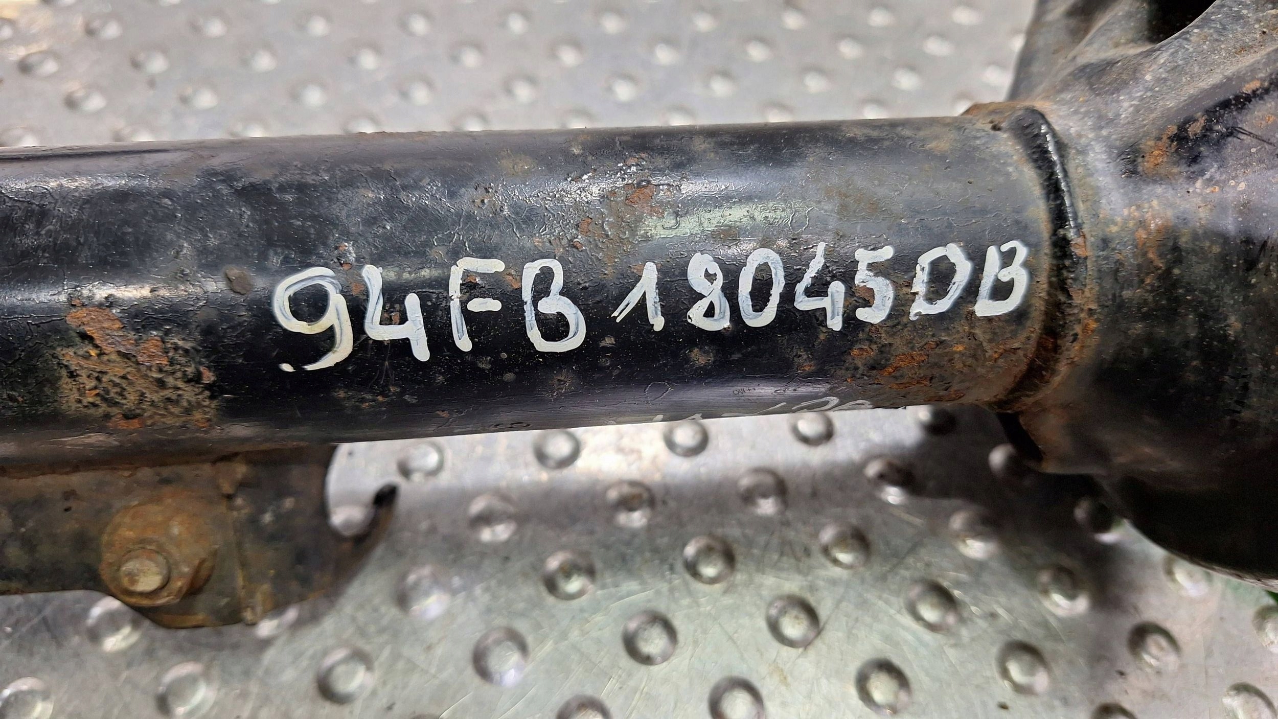 shock absorber left right front 94FB-18045-DB FORD FIESTA MK3 89-97