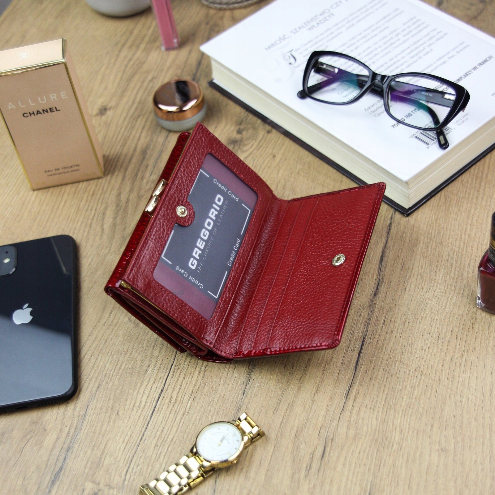 LAKIEROW. SKÓRZANY DAMSKI PORTFEL ZATRZASK+BIGIEL Kod producenta GP-108