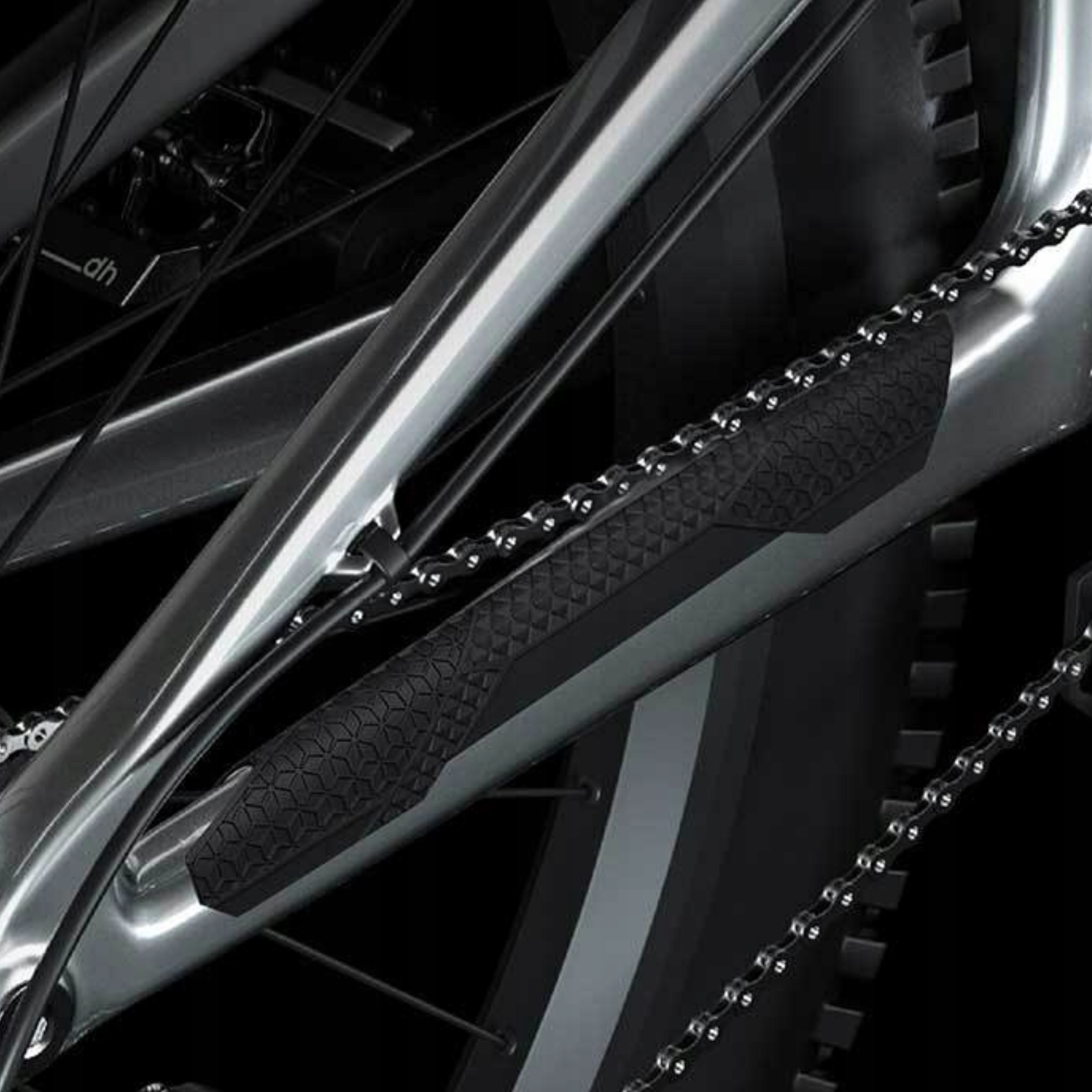 SILIKONOWA OSŁONA RAMY ROWEROWEJ POD ŁAŃCUCH UNIWERSALNA ELASTYCZNA WZ2 Marka Gearox