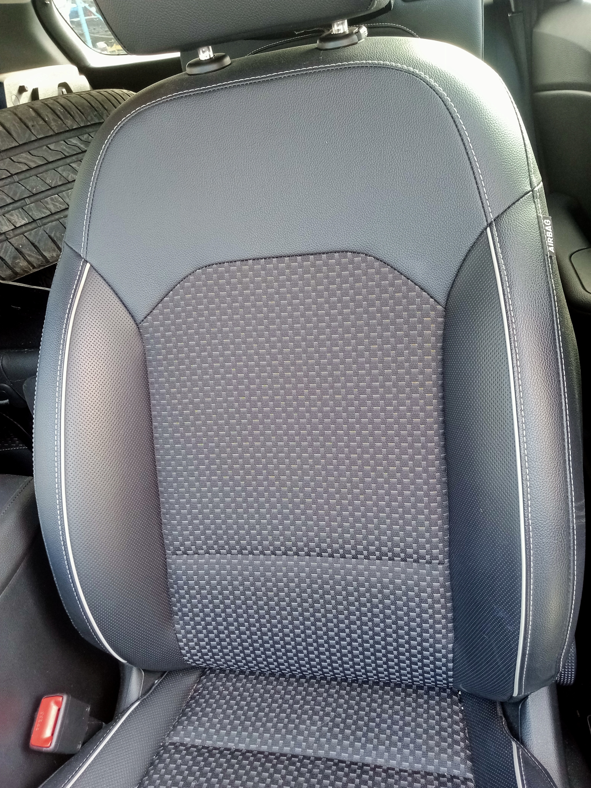 KIA CEED III OPARCIE seat left front semi leather 2018