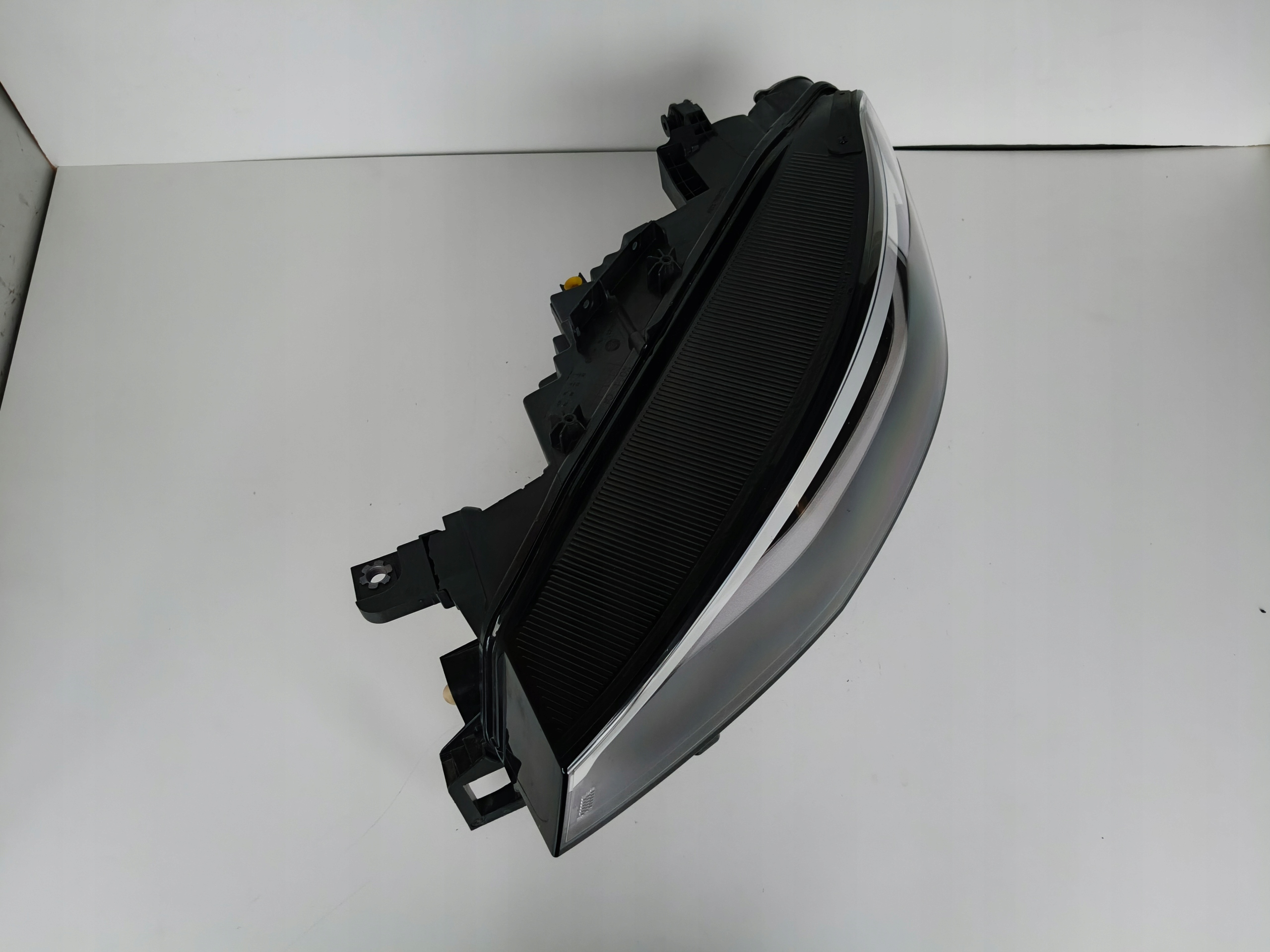 licht links REFLEKTOR VW ID4 11A 20- LED