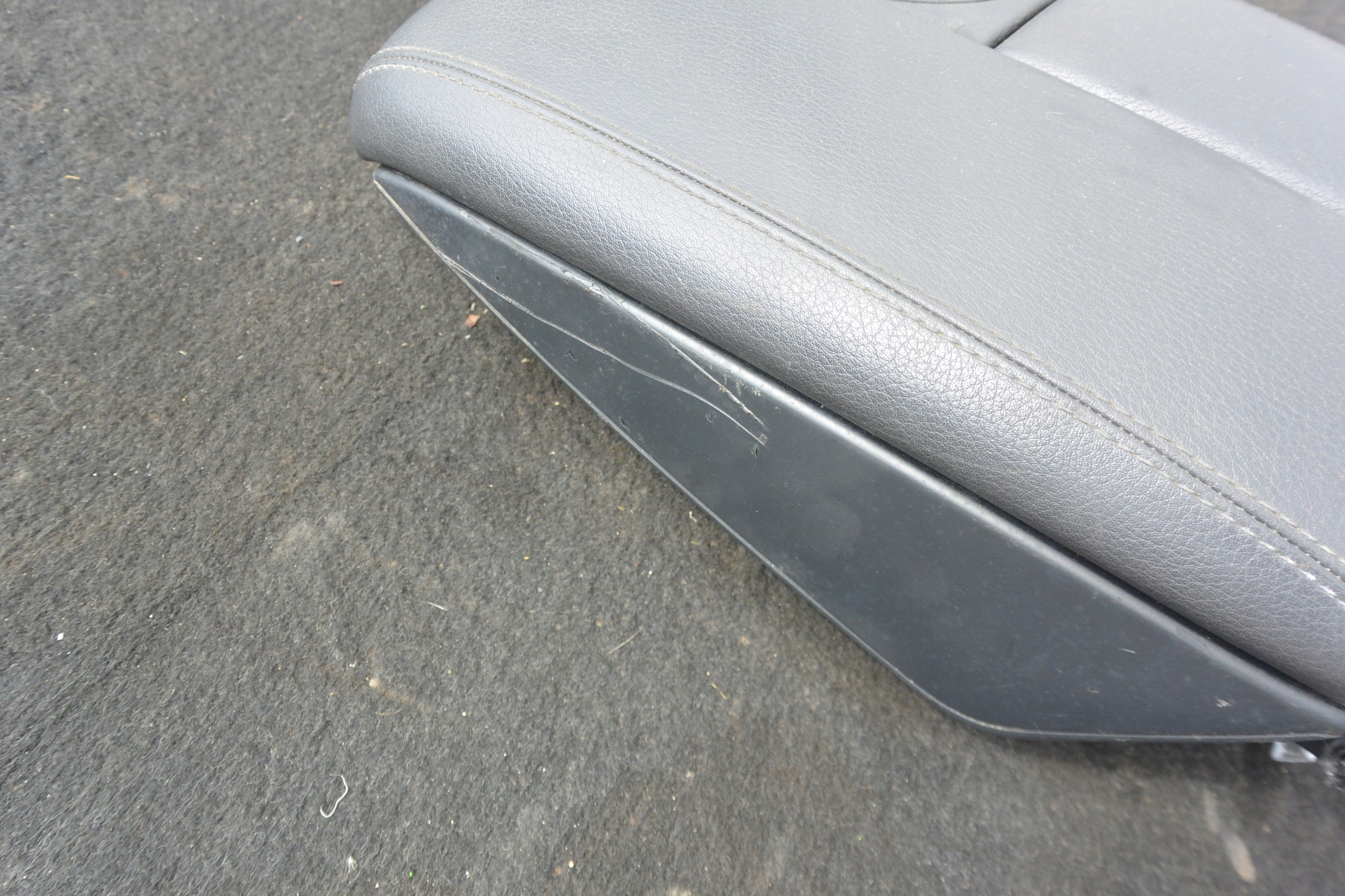 armrest TUNEL central leather AUDI Q7 4L EUROPA