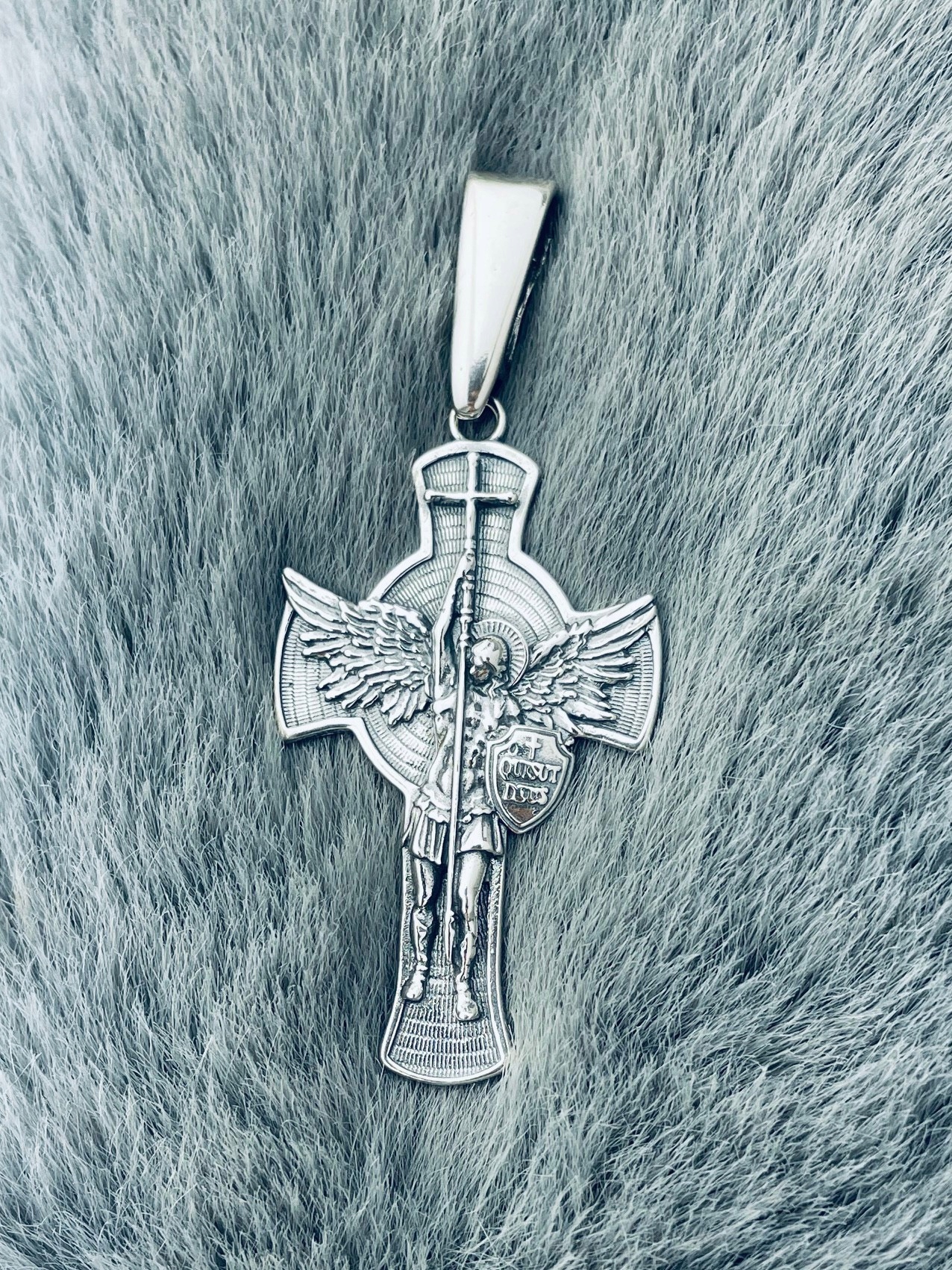 Stříbrný křížek Anděl Archanděl Svaté Přijímání Křest