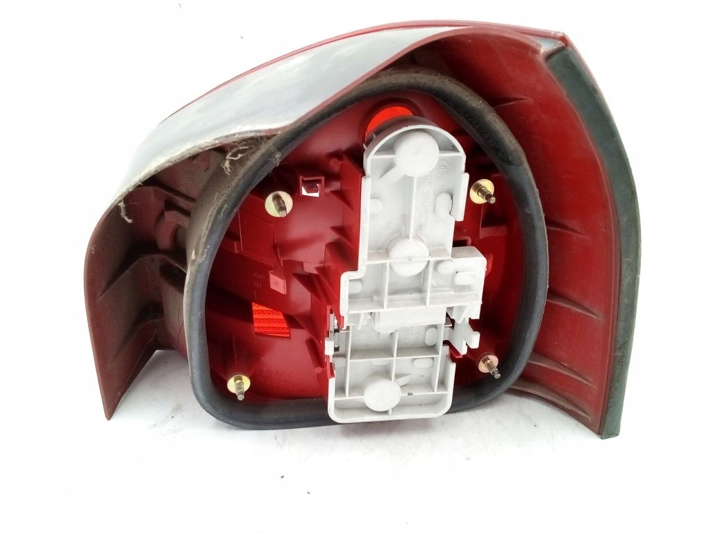 Audi A3 8L 5D light left rear part rear 8L0945095A