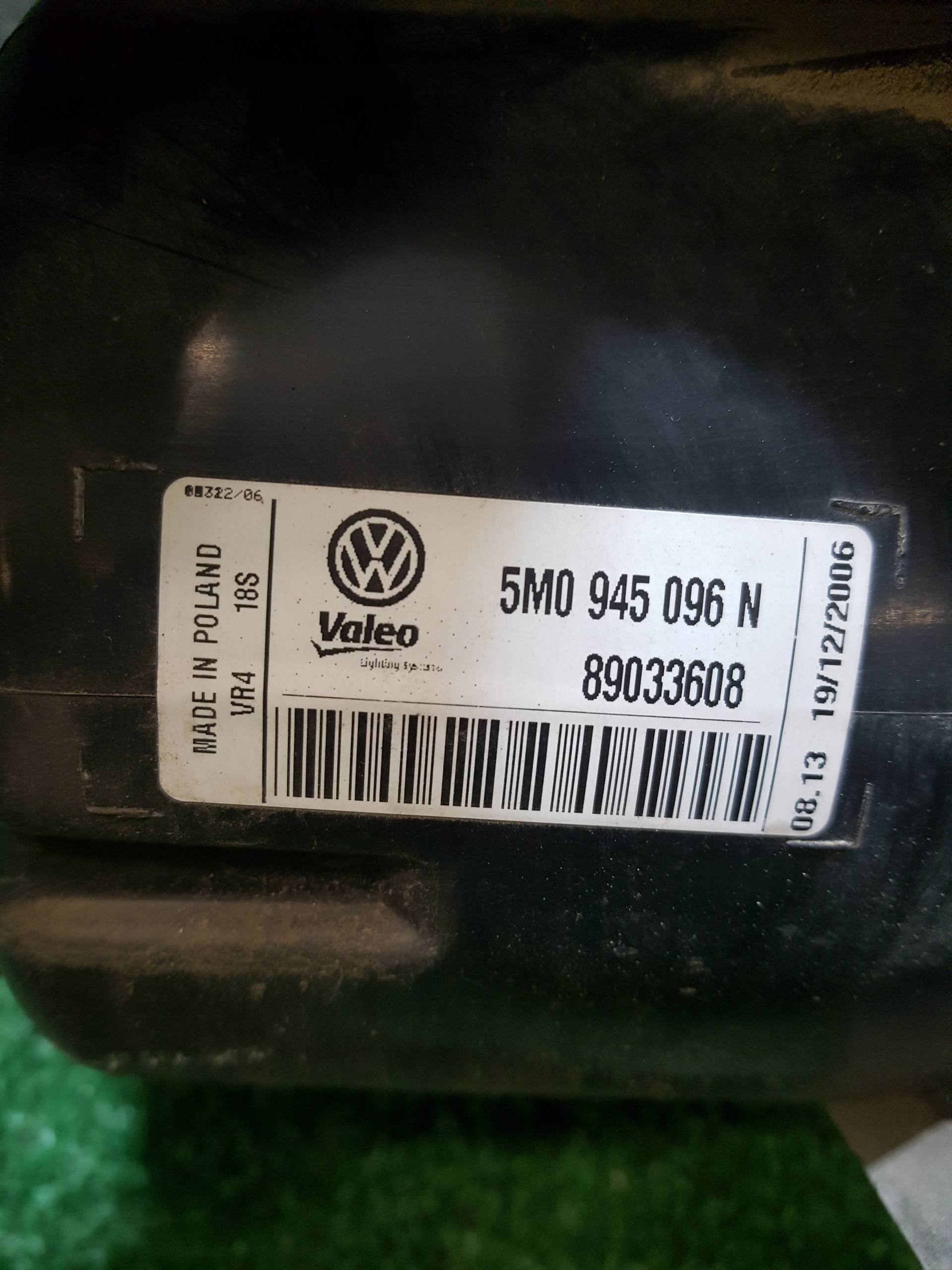 light right rear VOLKSWAGEN GOLF 5 plus 5M0945096N