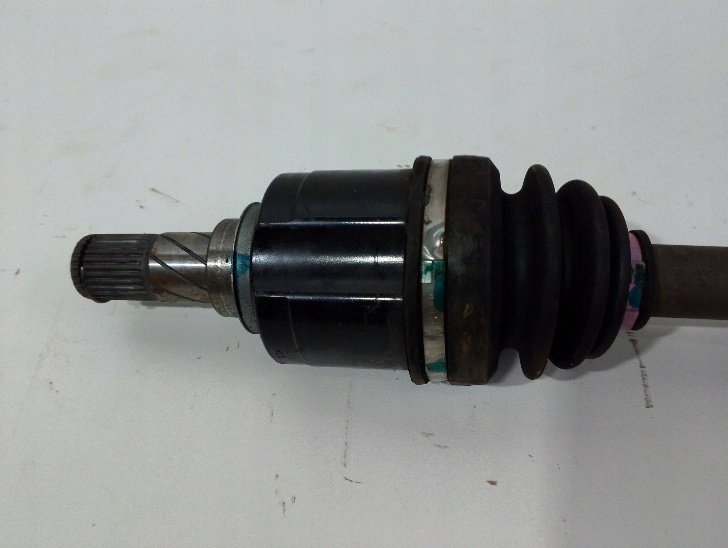 Mitsubishi ASX 2,0 2WD semi-axis front right 3815A108 (A303)