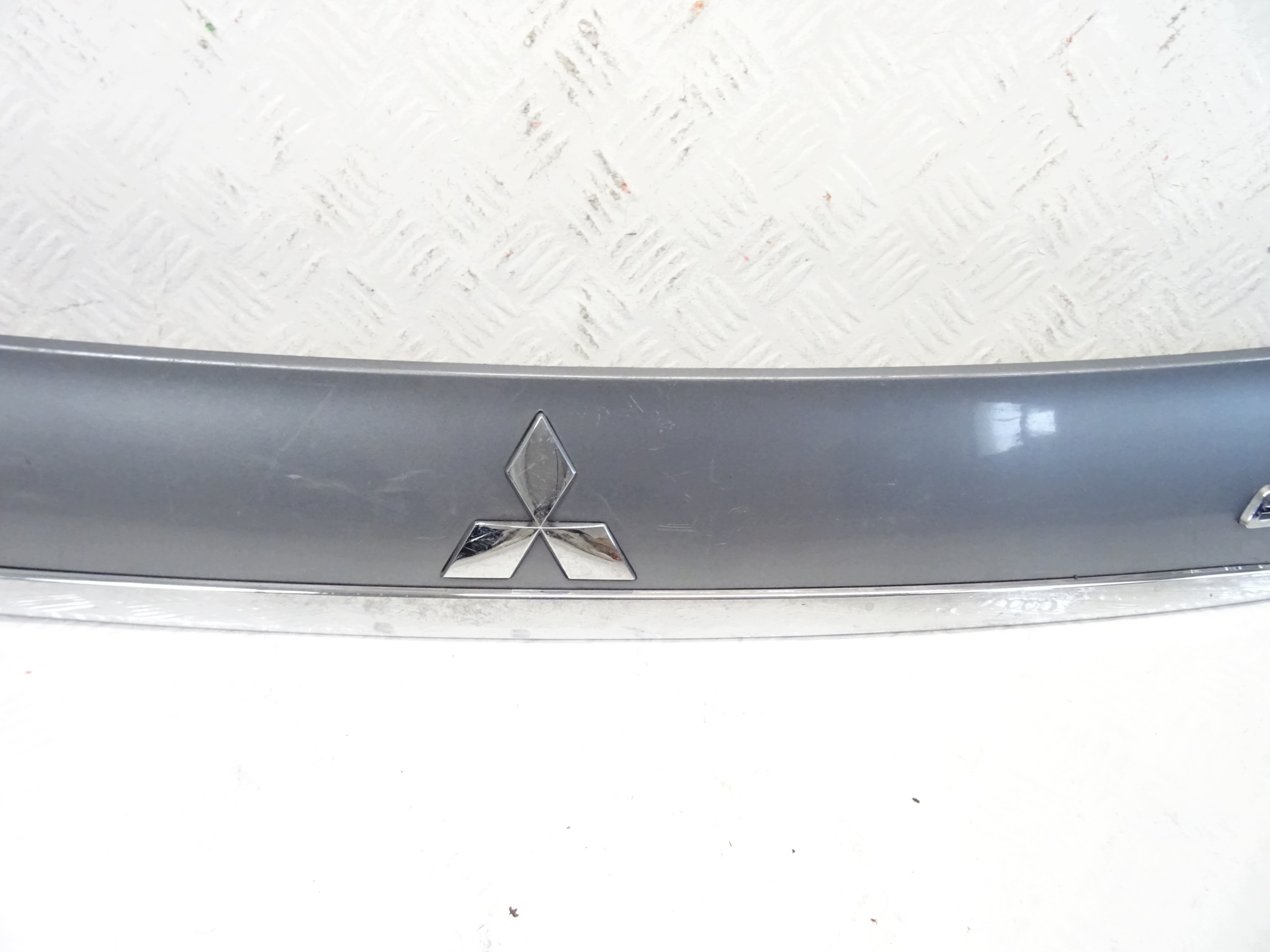 cap bonnet boot rear part MITSUBISHI ECLIPSE CROSS 5817A275ZZ