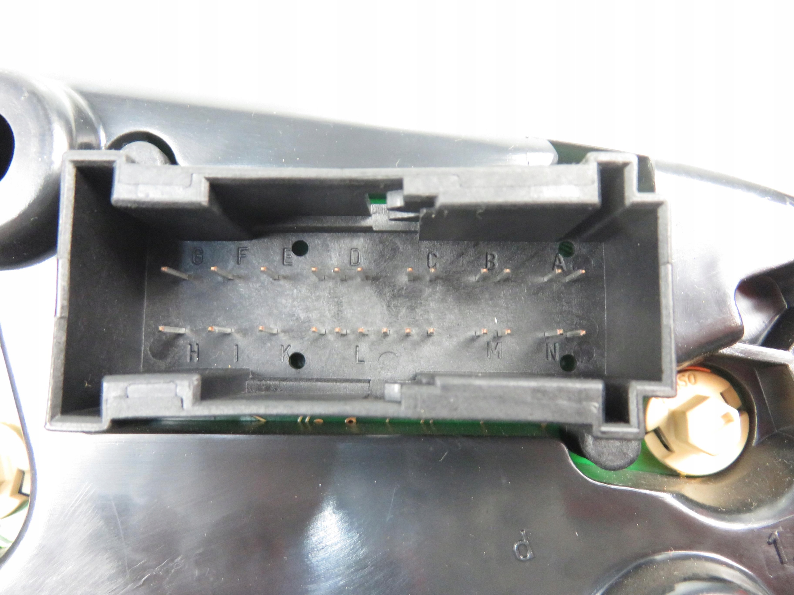 mercedes-benz oe 2085402611