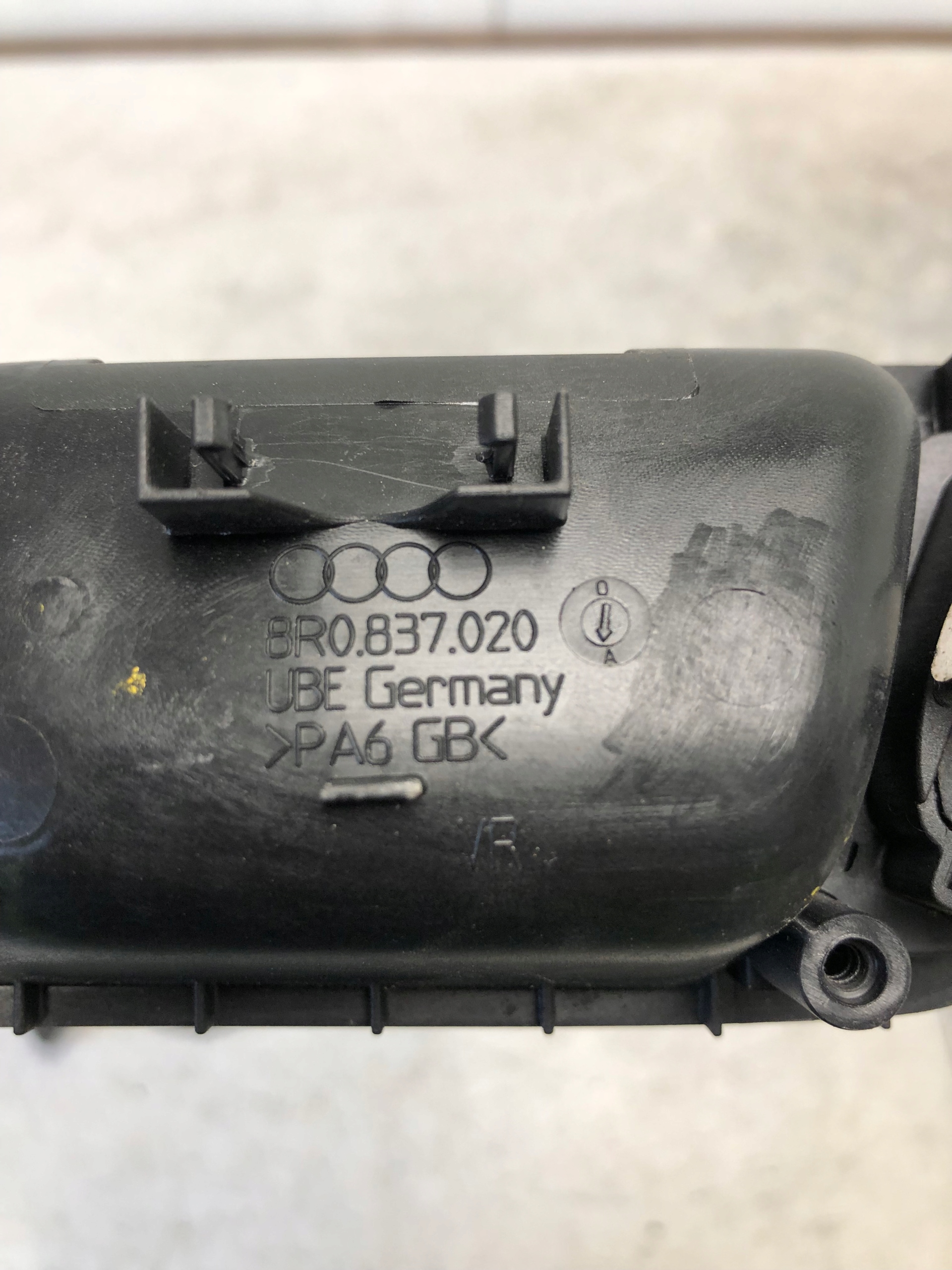 handle inner PODSWIETLENIE right front Q5