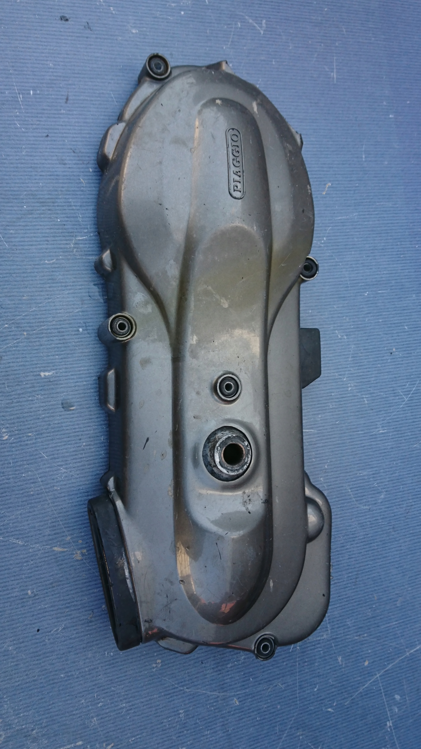 PIAGGIO крышка крышка боковая крышка