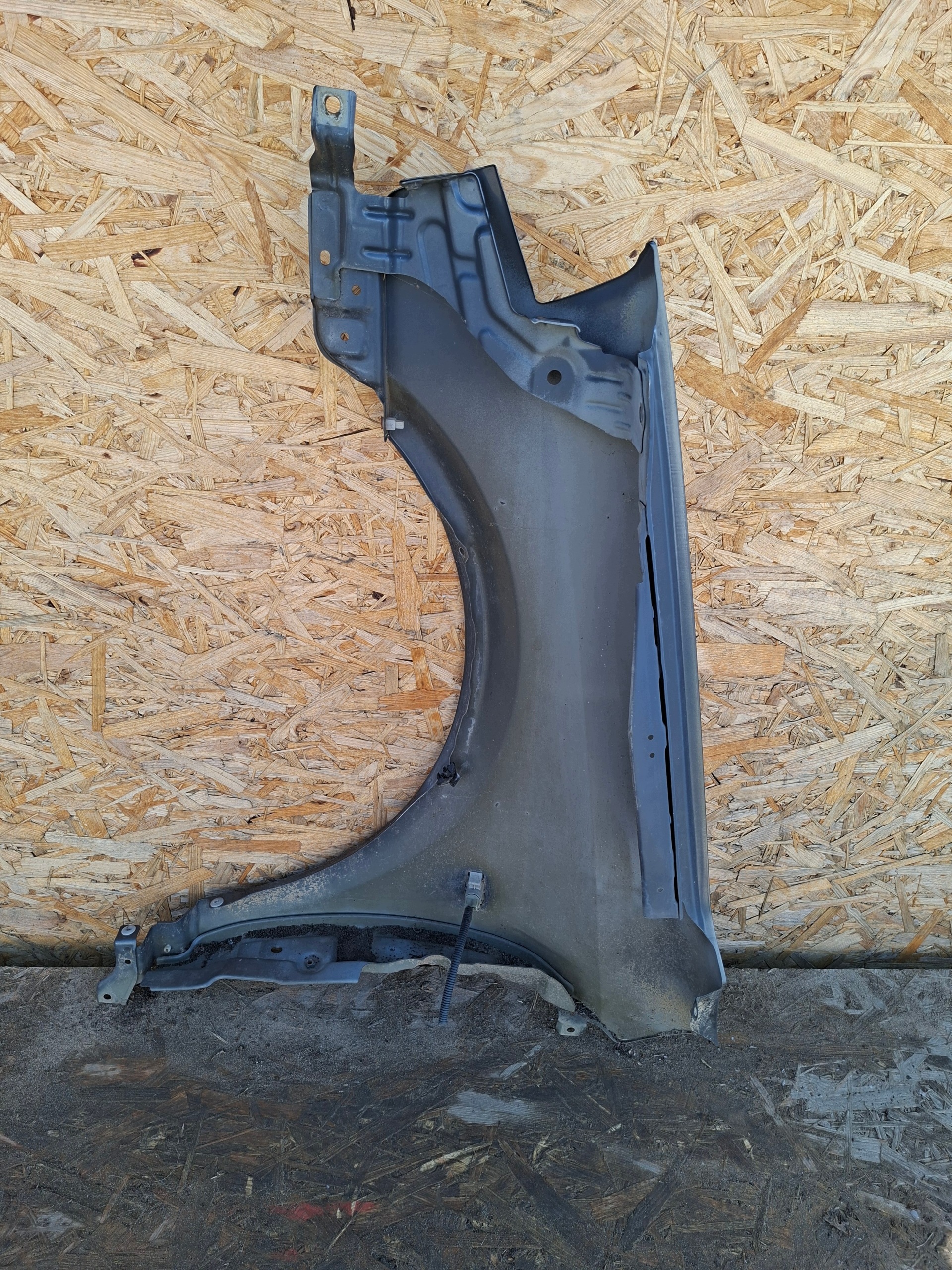 fender front front right NISSAN PRIMERA P12