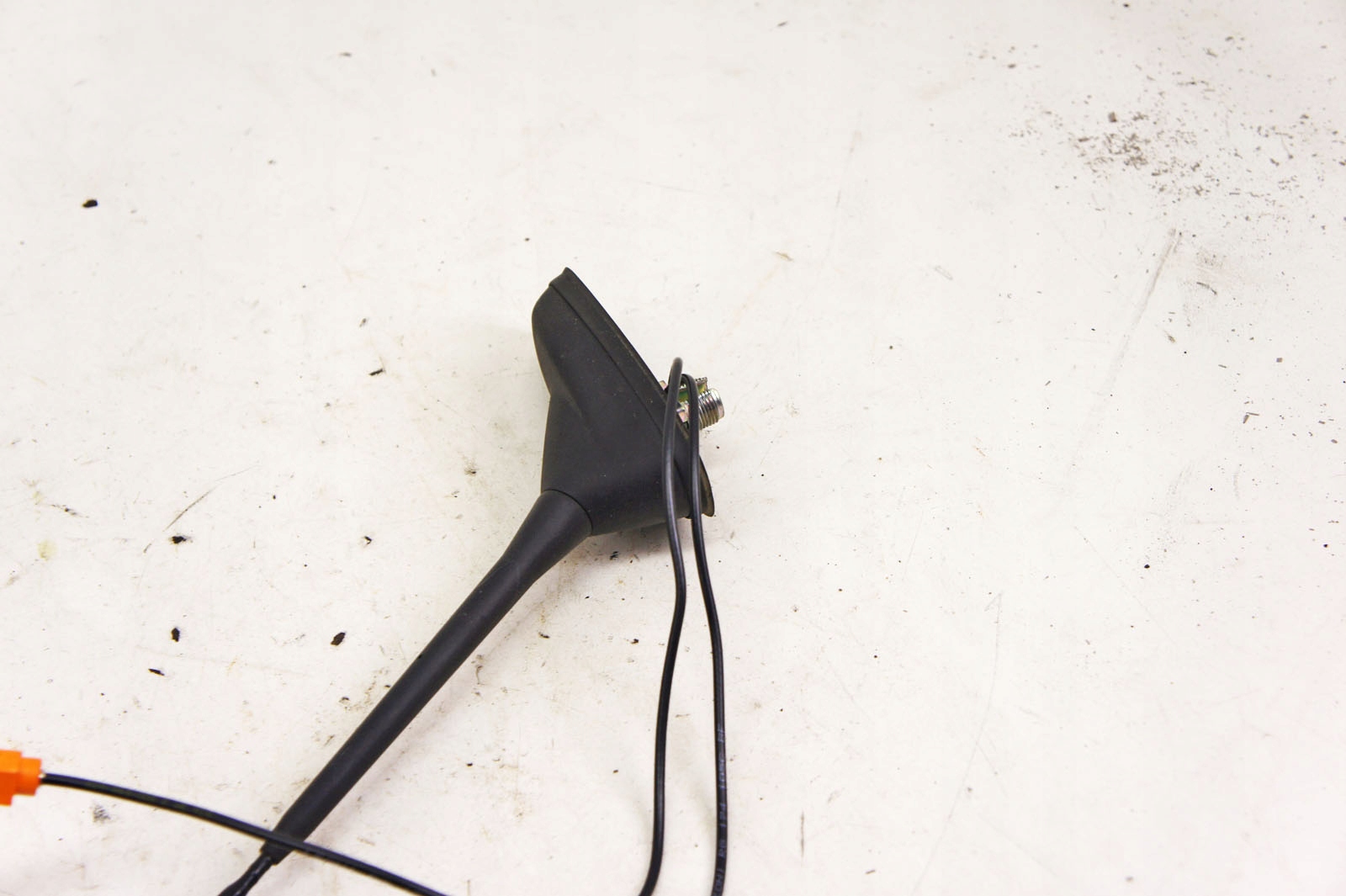 JO218 Opel Corsa F Antena Dachowa 39166312 Part number 39166312