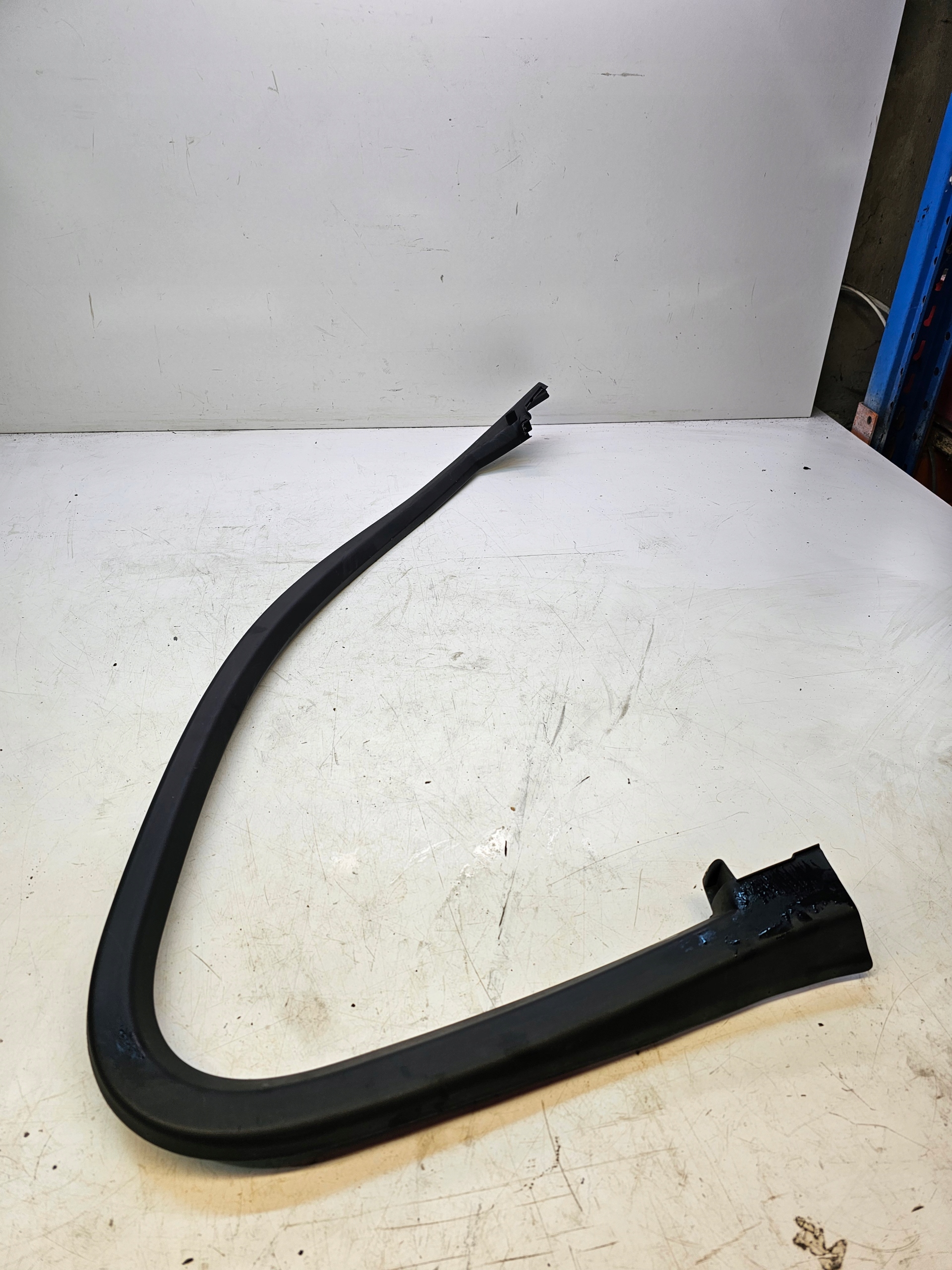 frame cover door left front AUDI A3 8V sedan 8V5867609