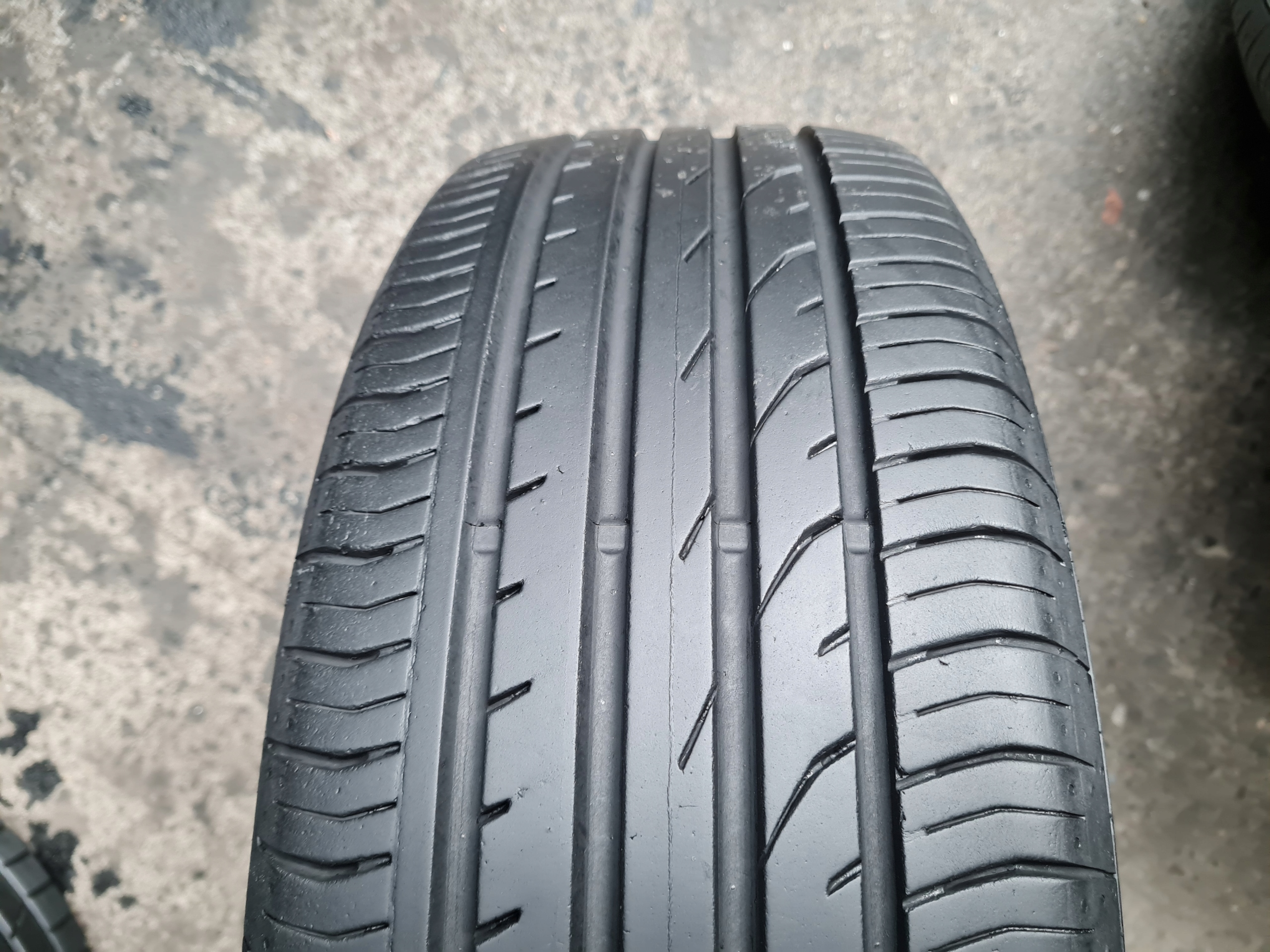 CONTINENTAL PremiumContact 2 215/55R18 6,5mm