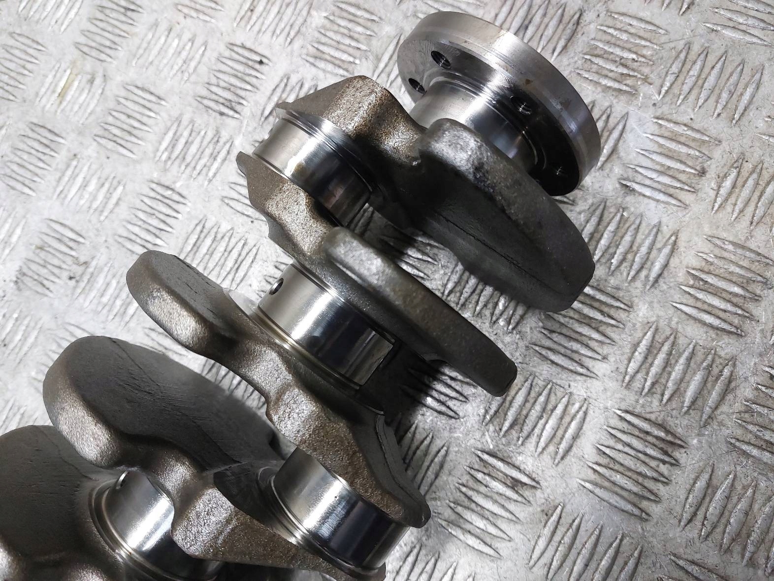 crank VOLVO S60 II 1.6 D D4162T