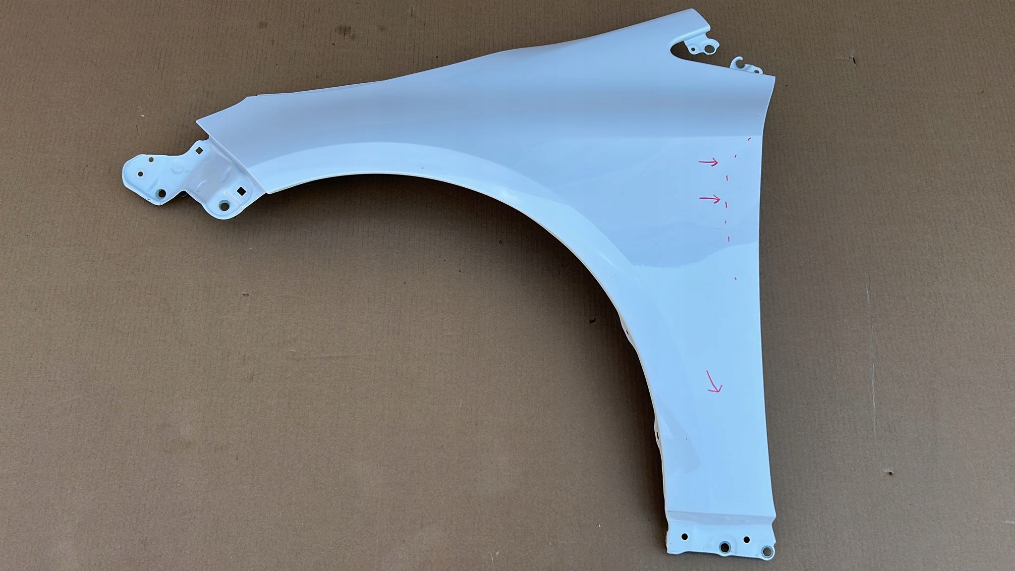 fender left front front TOYOTA COROLLA E21 KOMBI HB 19