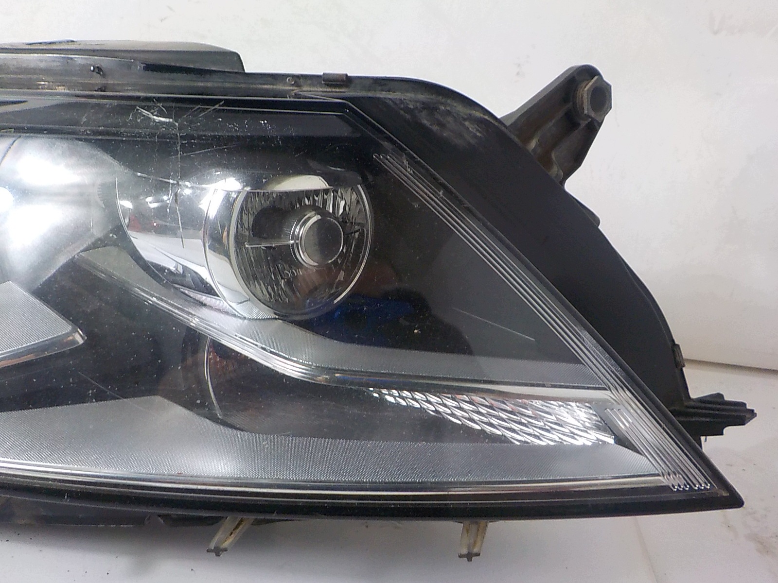 VOLKSWAGEN PASSAT CC LIFT light right front front UK 3C8941032B
