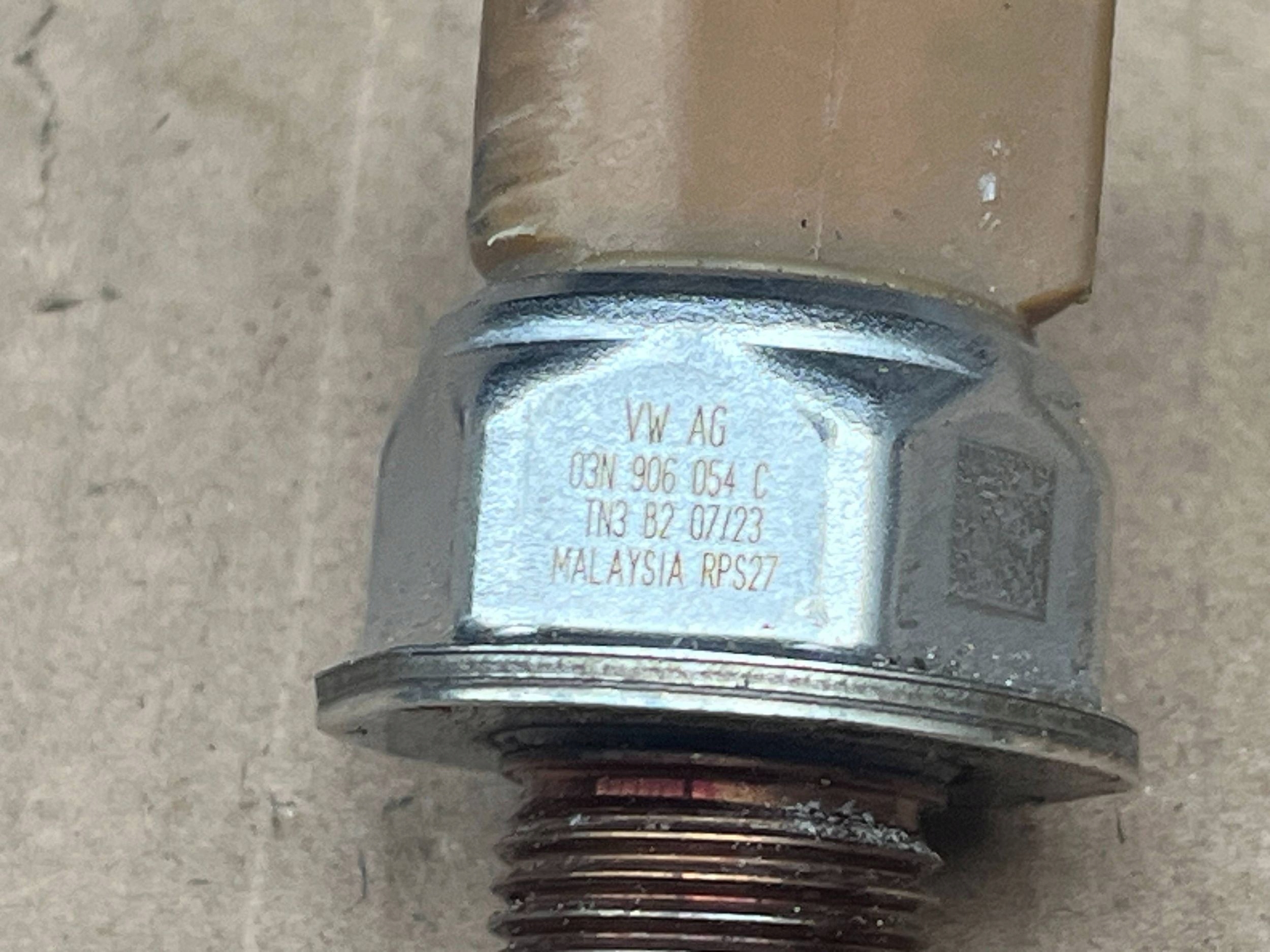 Capteur Pression Carburant AUDI A4 B9 03N906054C Original !J
