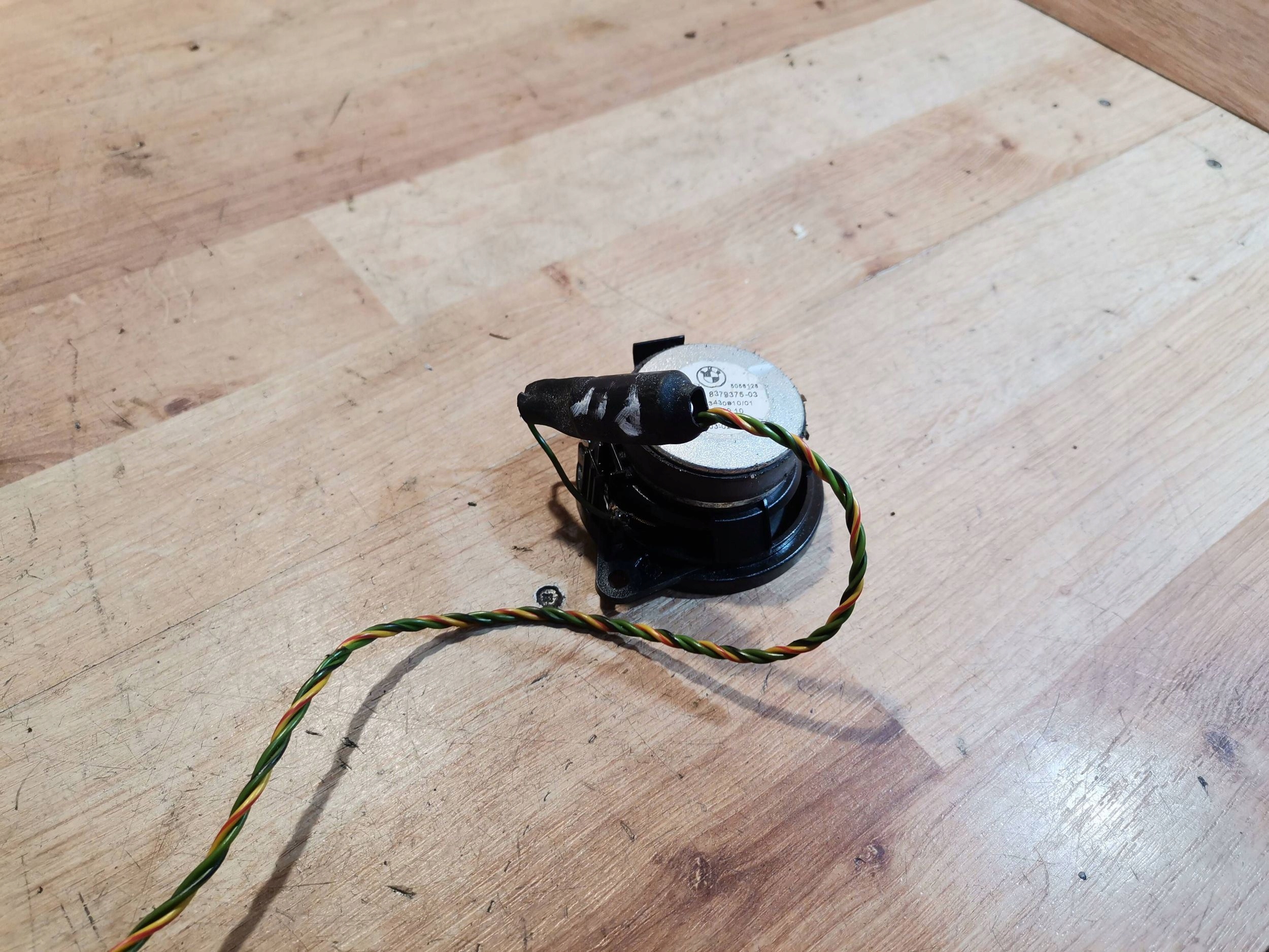 speaker centralny BMW X5 E53 2000 8379375