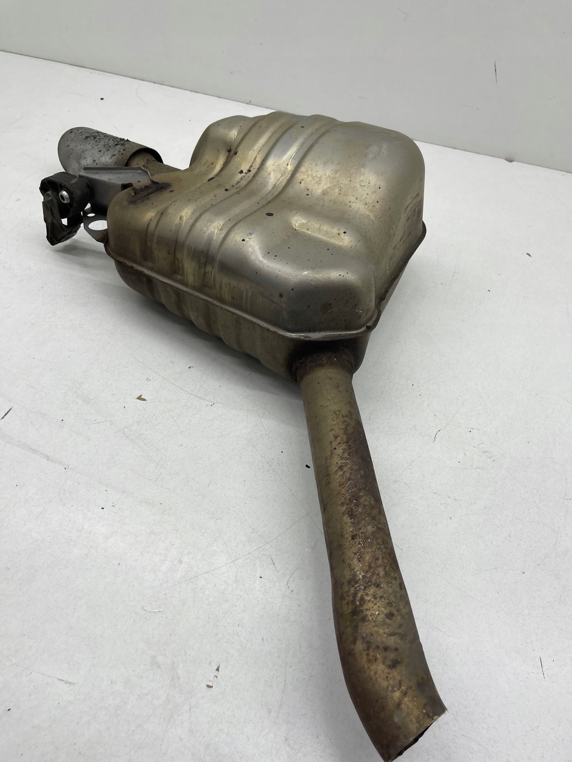 AUDI A6 A7 C7 3.0 TDI muffler, exhaust koncowy left
