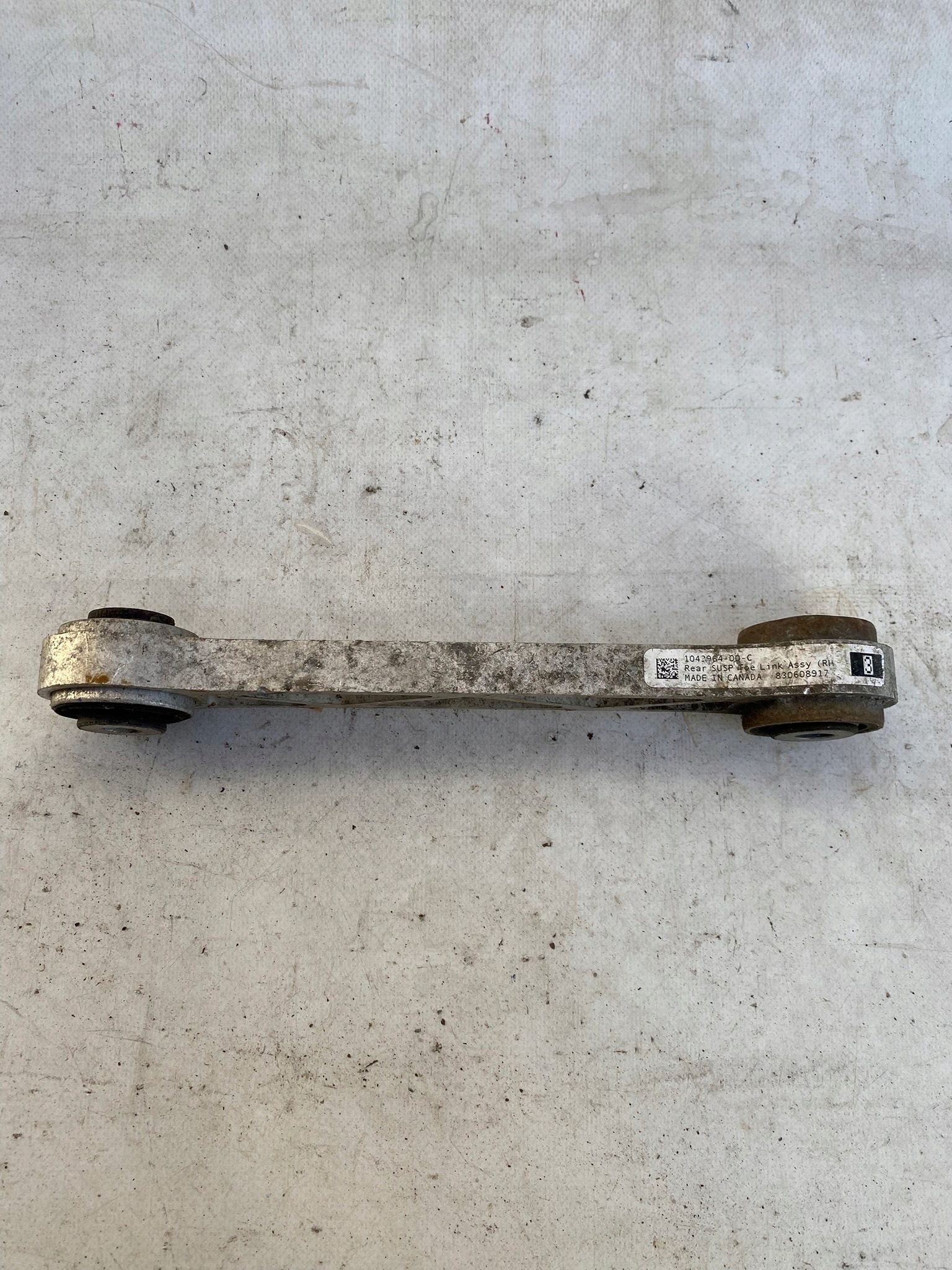 TESLA MODEL S Querlenker hinten rechts 1043964-00-C