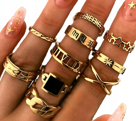 

Złoty Punkowy retro zestaw pierścionków antyczny