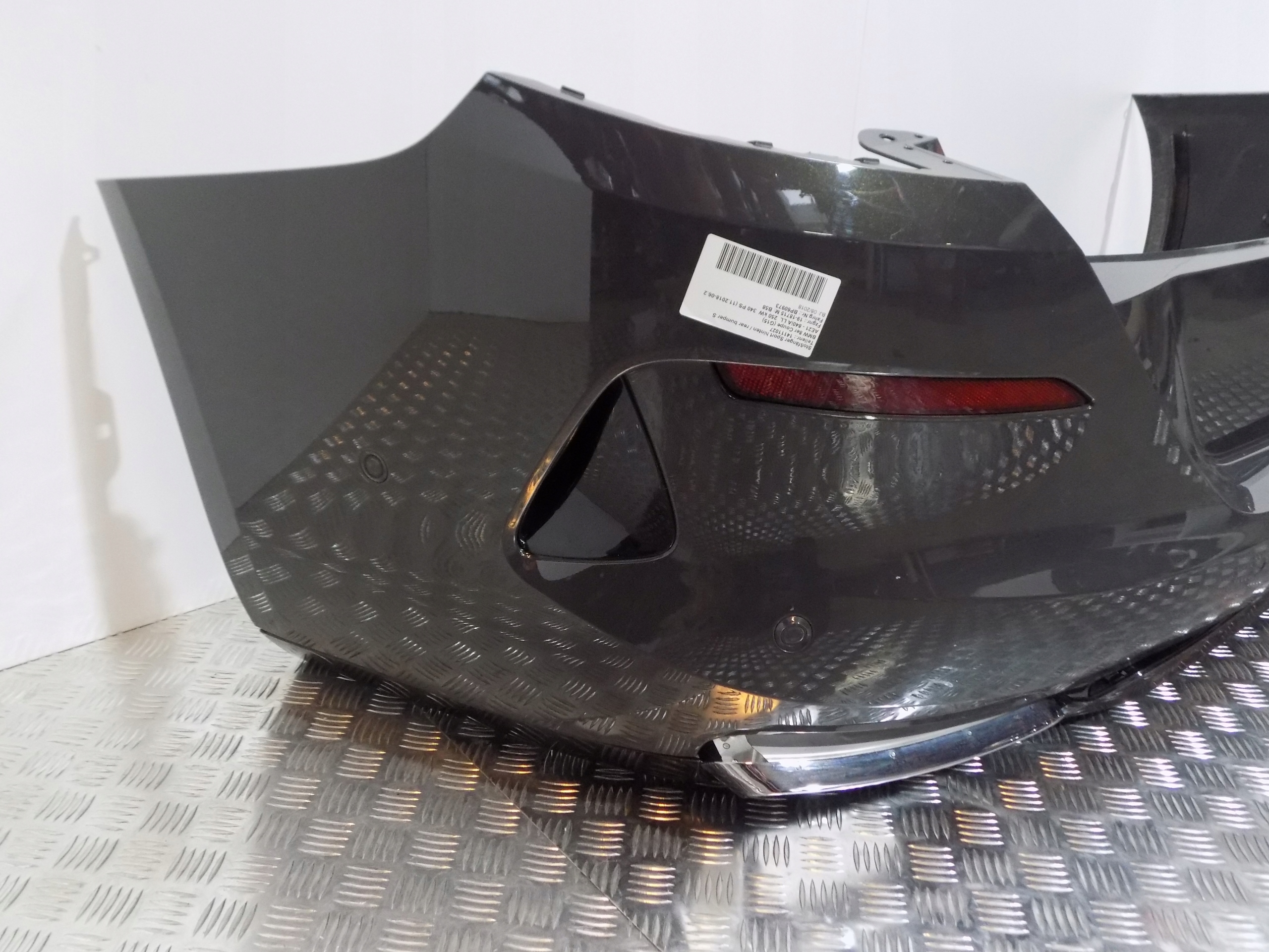 BMW 8 G14 G15 Paraurti posteriore 6PDC colore C36