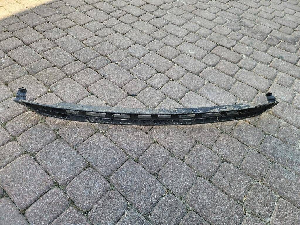 grid central of a bumper front of the front cover Opel Mokka B 9835266280