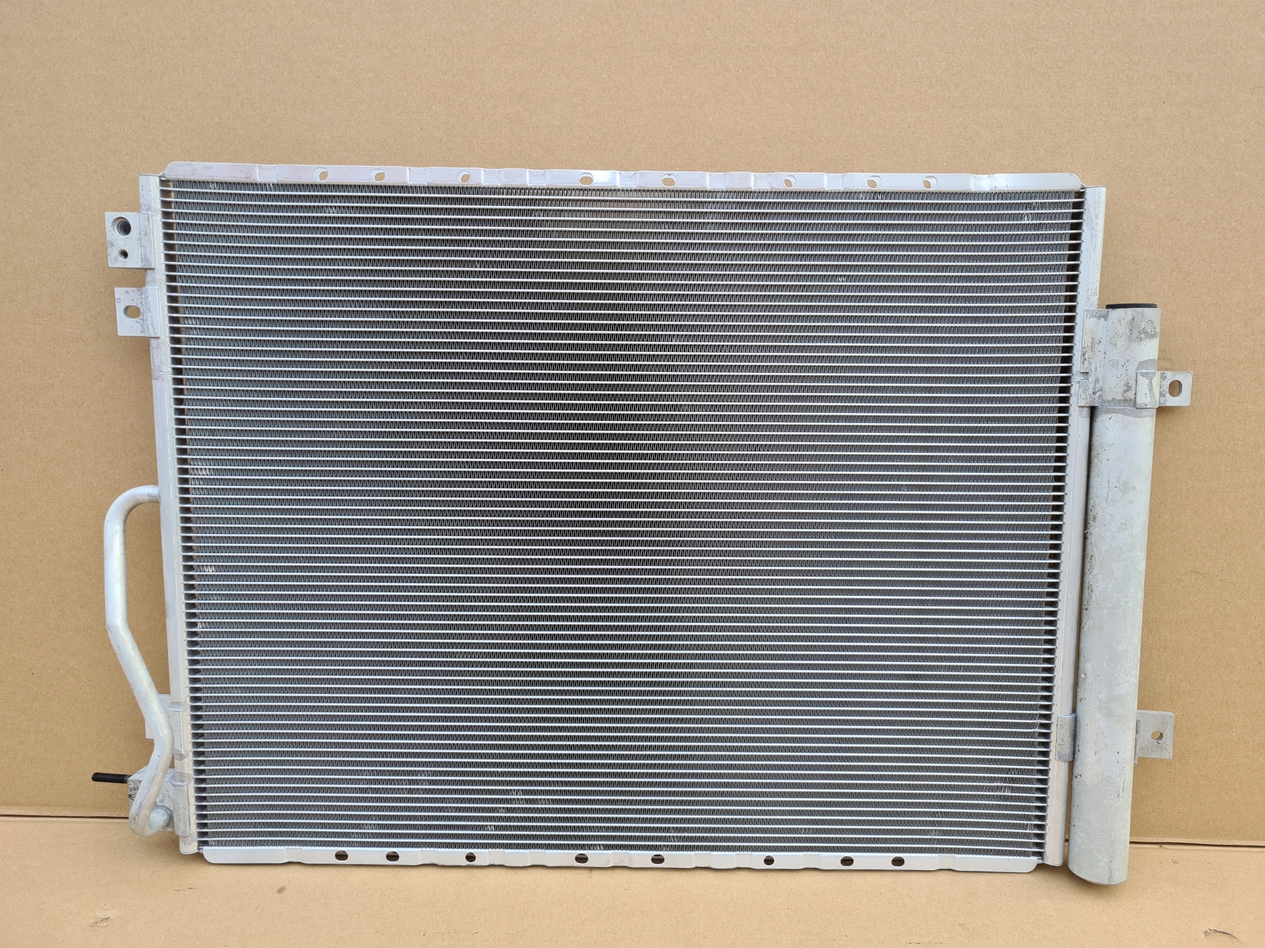 CHLODNICA KLIMATYZACJI KIA SORENTO 2006 2011