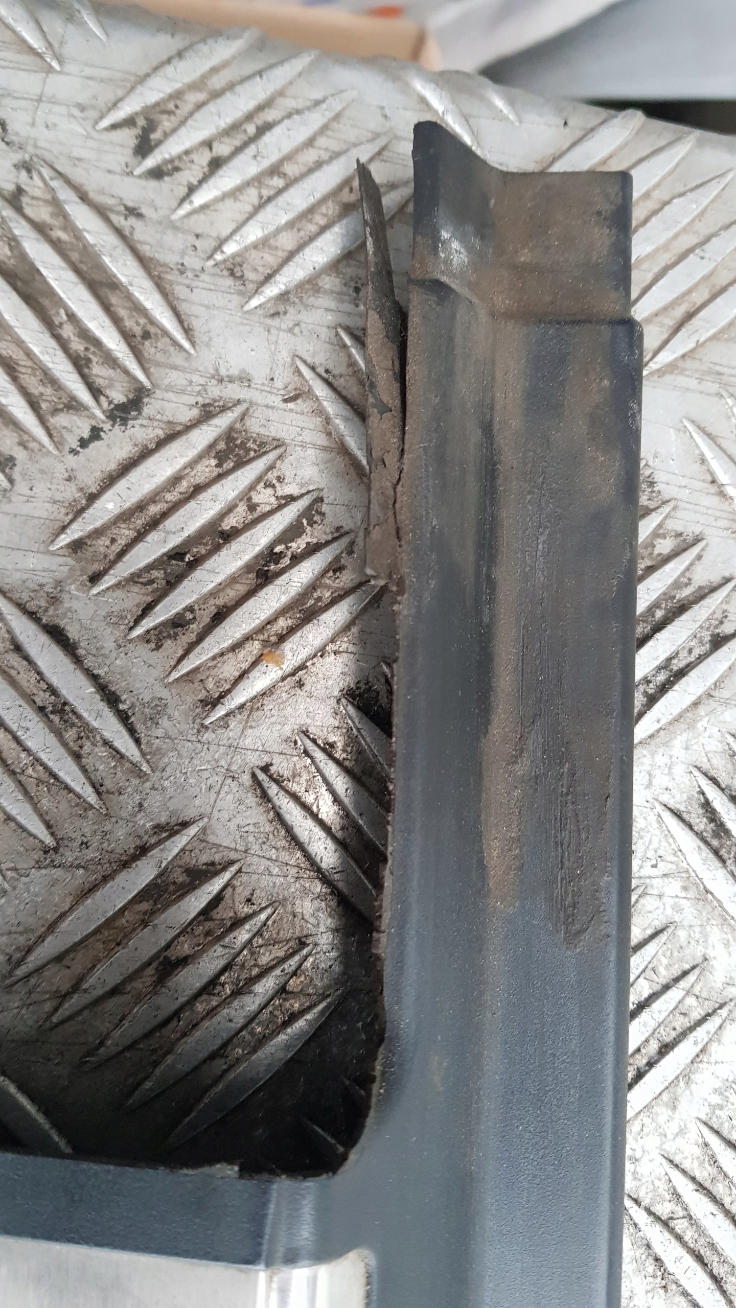 MERCEDES W220 moulding threshold right left rear part a2206802835