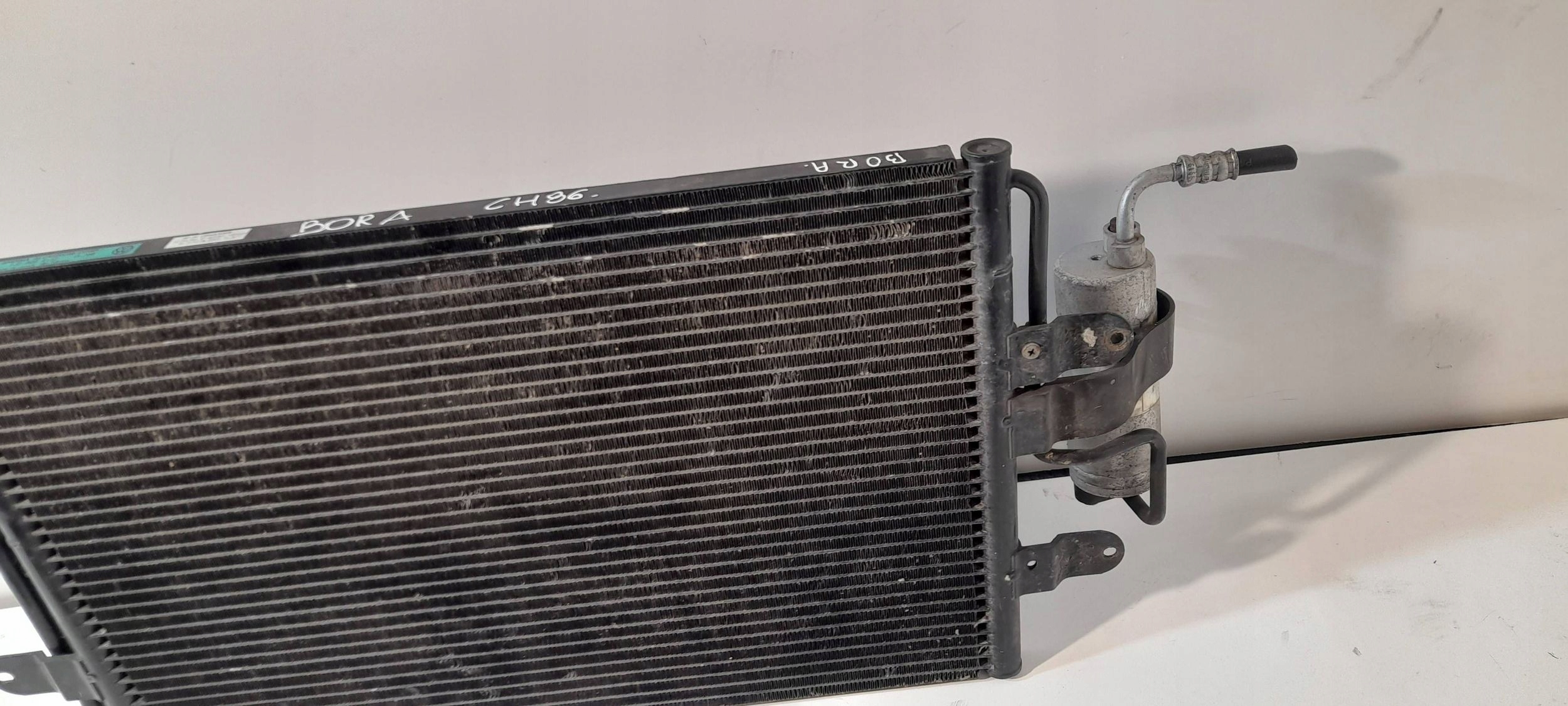 Volkswagen Bora Radiateur climatisation 1J0820411D (CH86)