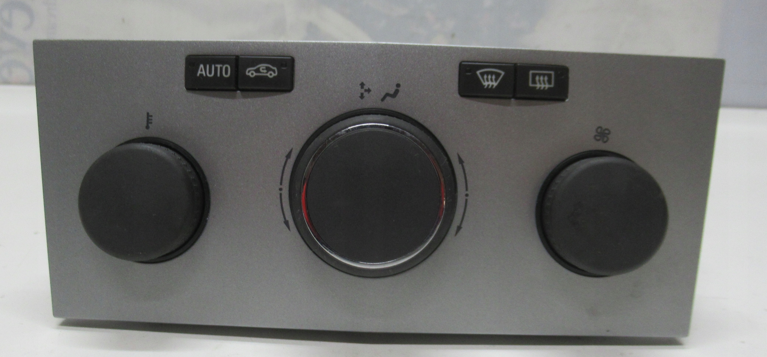 OPEL ASTRA H 07R Unite commande clima 13261825
