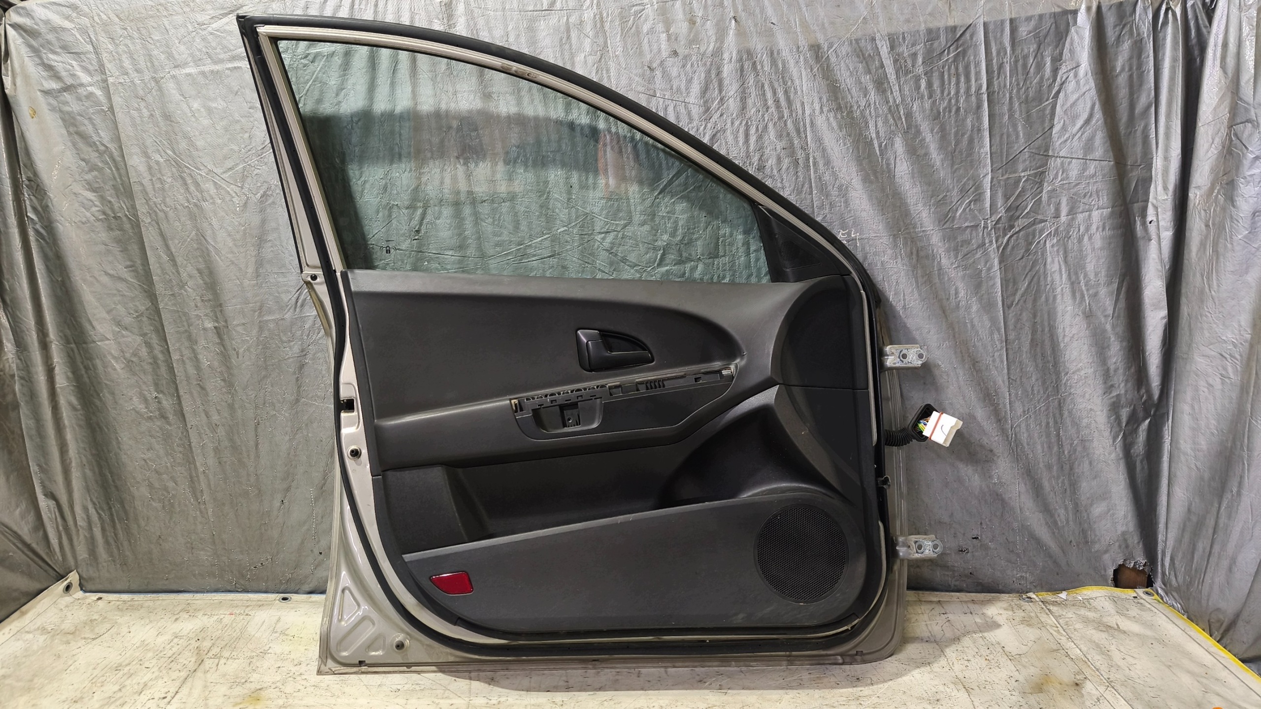 door left front KIA CREED 2009r K: A3