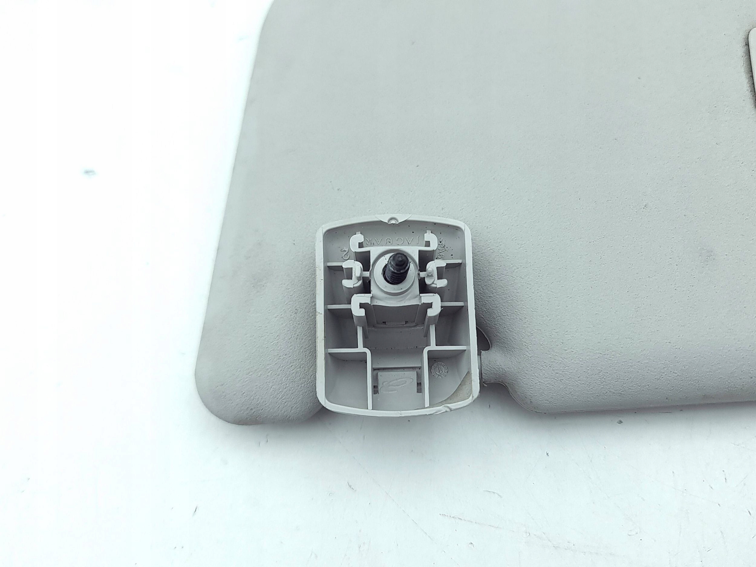 jaguar козырек солнцезащитный 2017