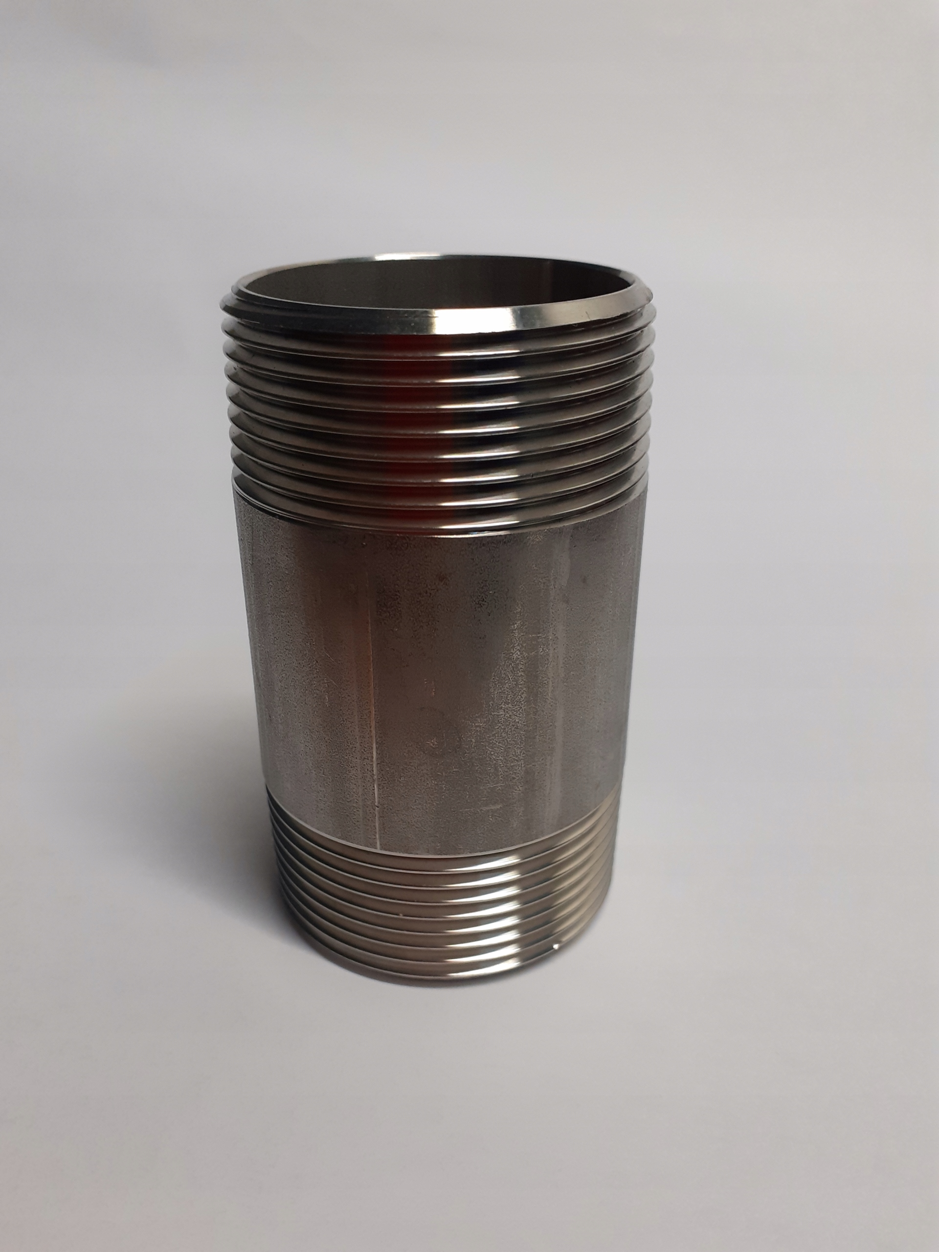 

Nypel Nierdzewny 2-Stronnie gwintowany 3/8"