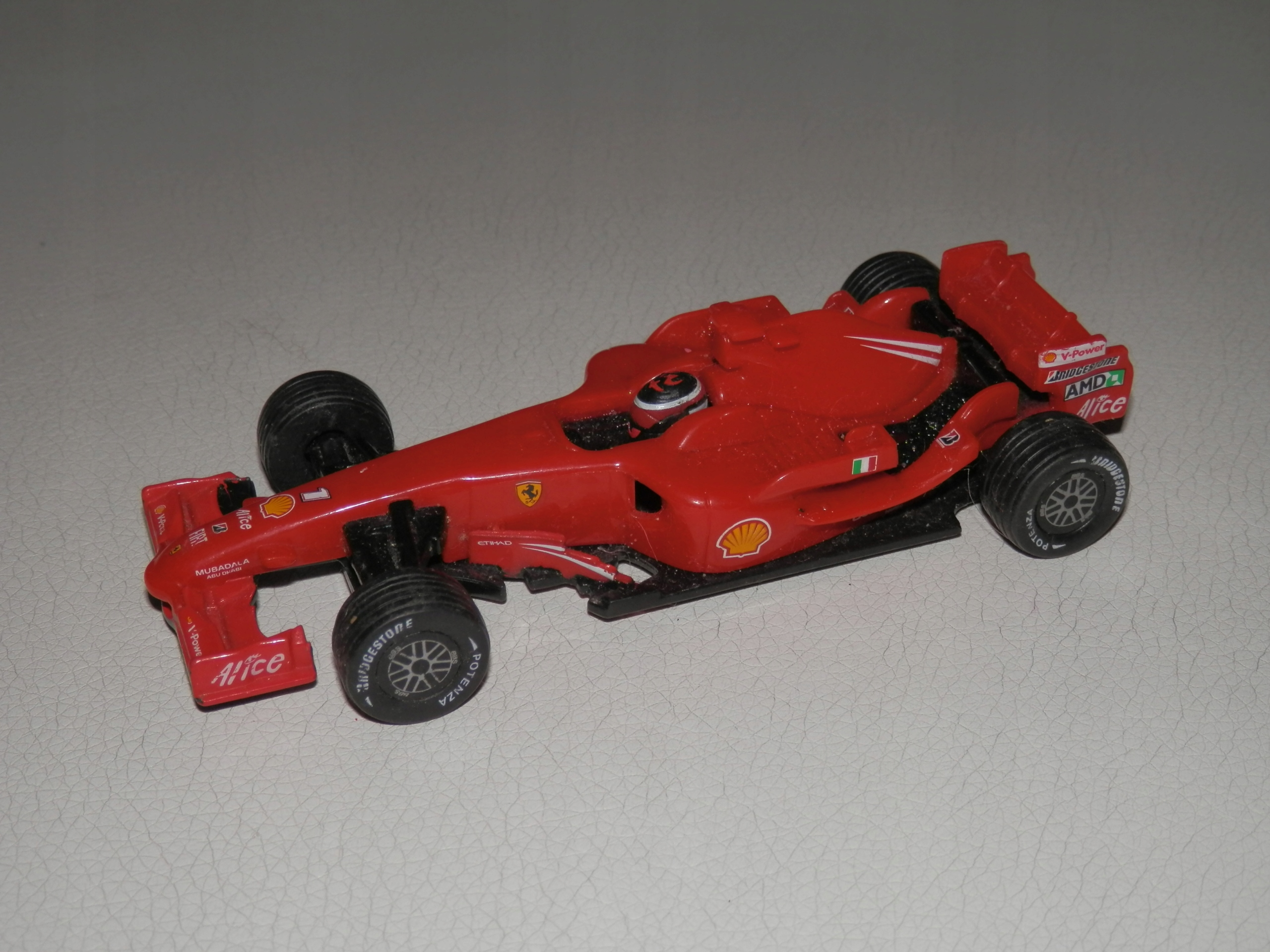 Ferrari F2008 Shell 1/38 model resorak autko