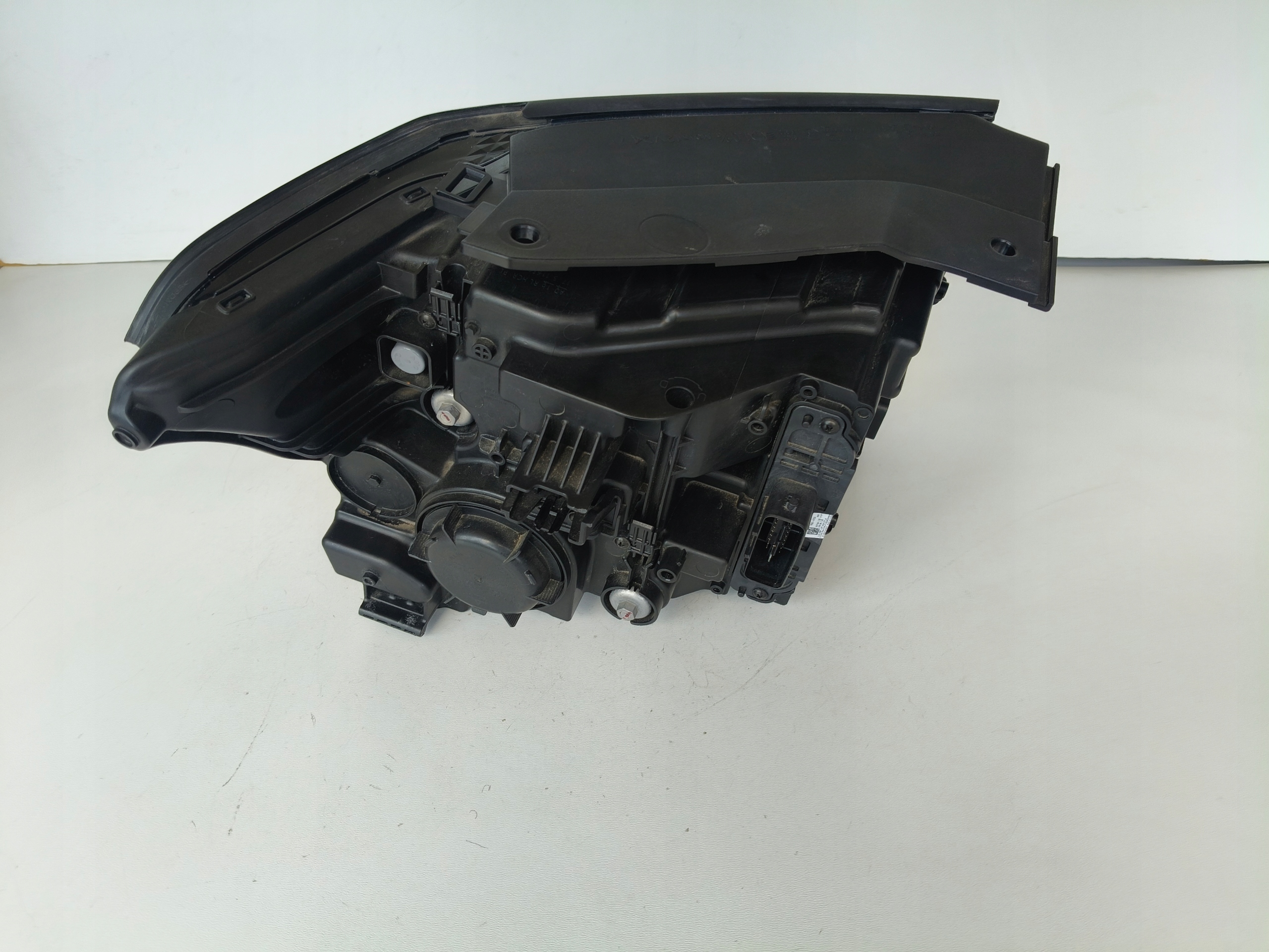 light left REFLEKTOR HYUNDAI SANTA FE V 23- FULL LED
