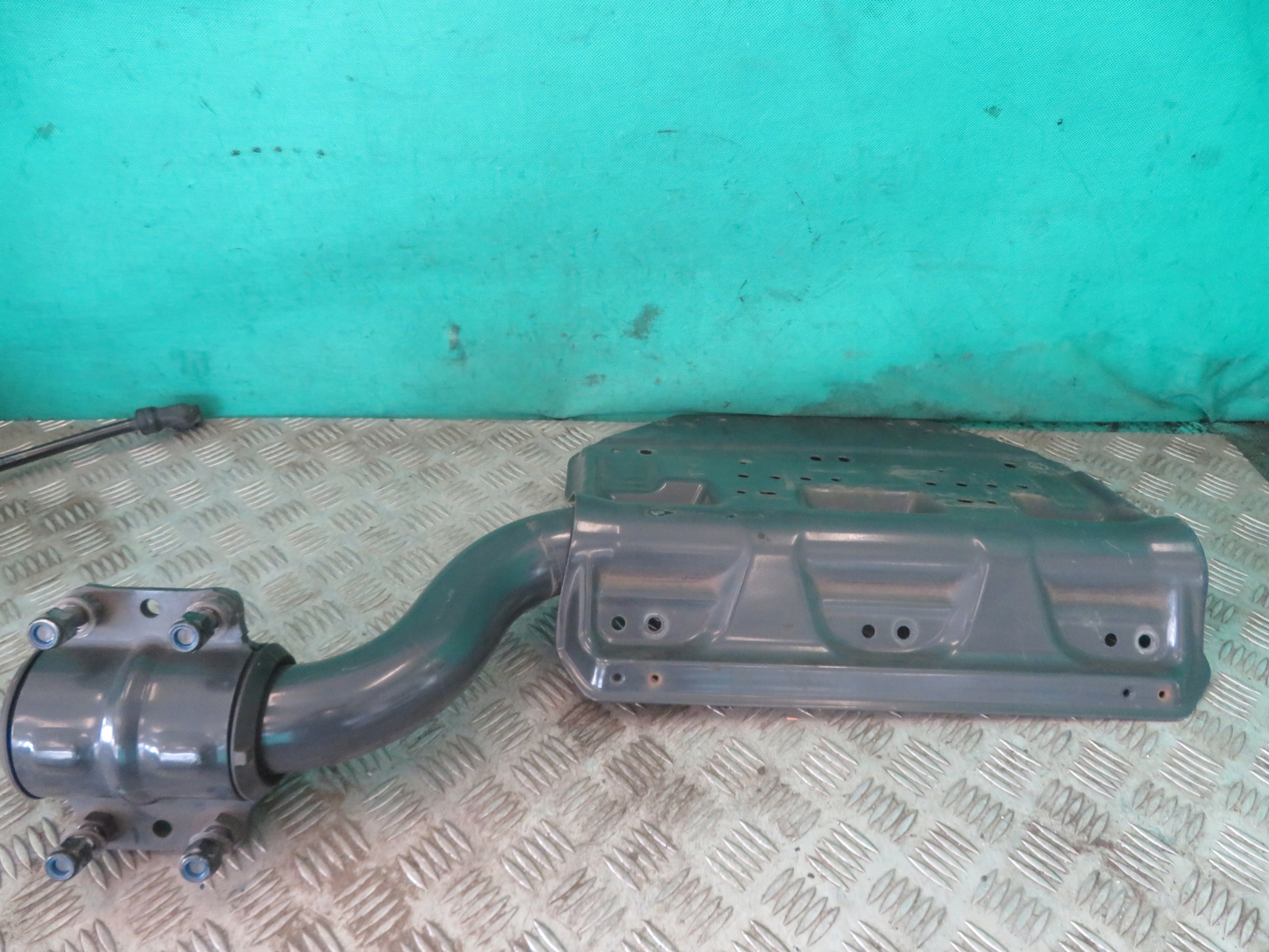 Console Support plaque Aile Gauche Arrière SCANIA G410 23R