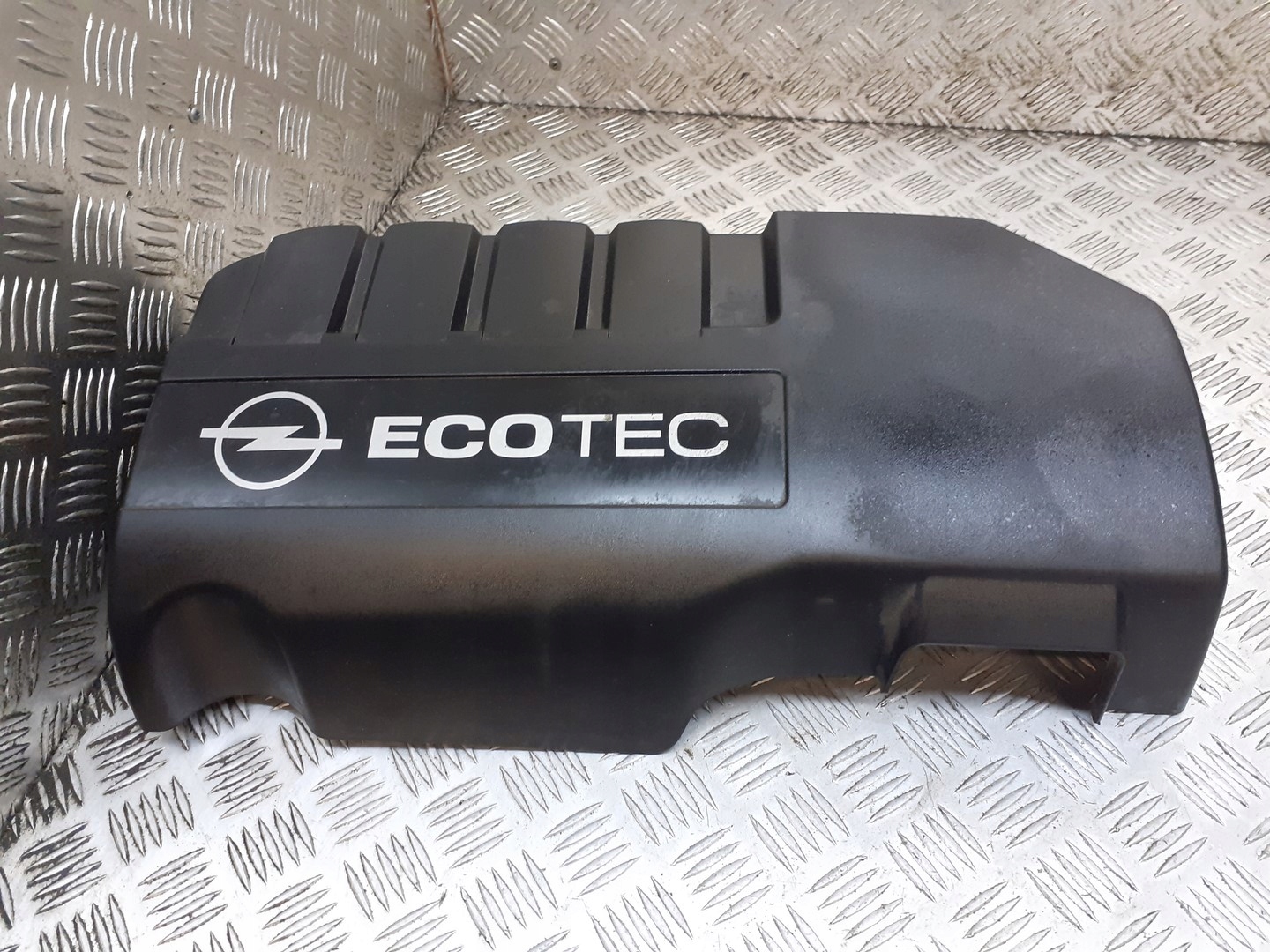 КРИШКА КАПОТА ДВИГУНА ASTRA H 1.3 CDTI 55557342