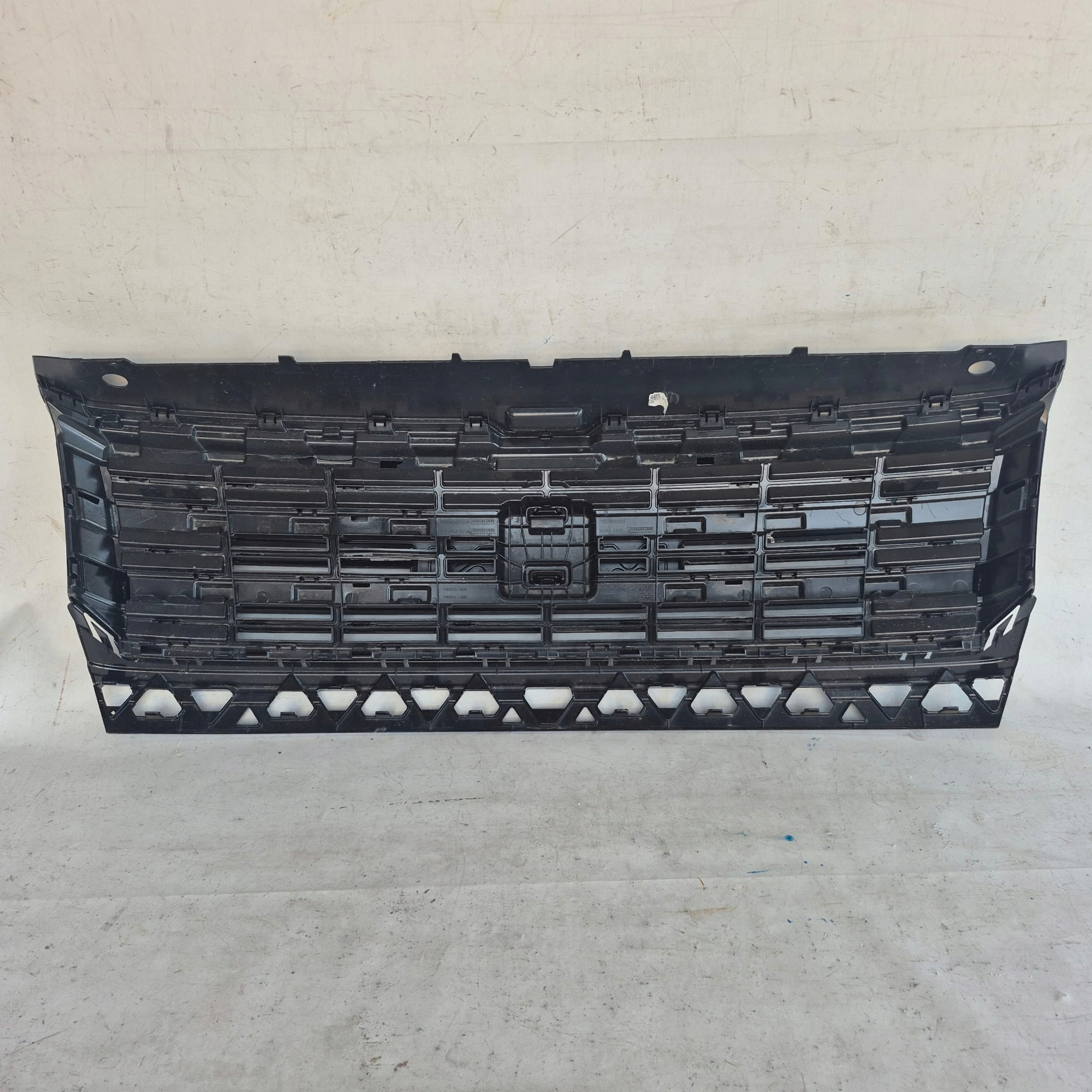 MAN TGE 7C0 16- grill grille radiator 7C0853653