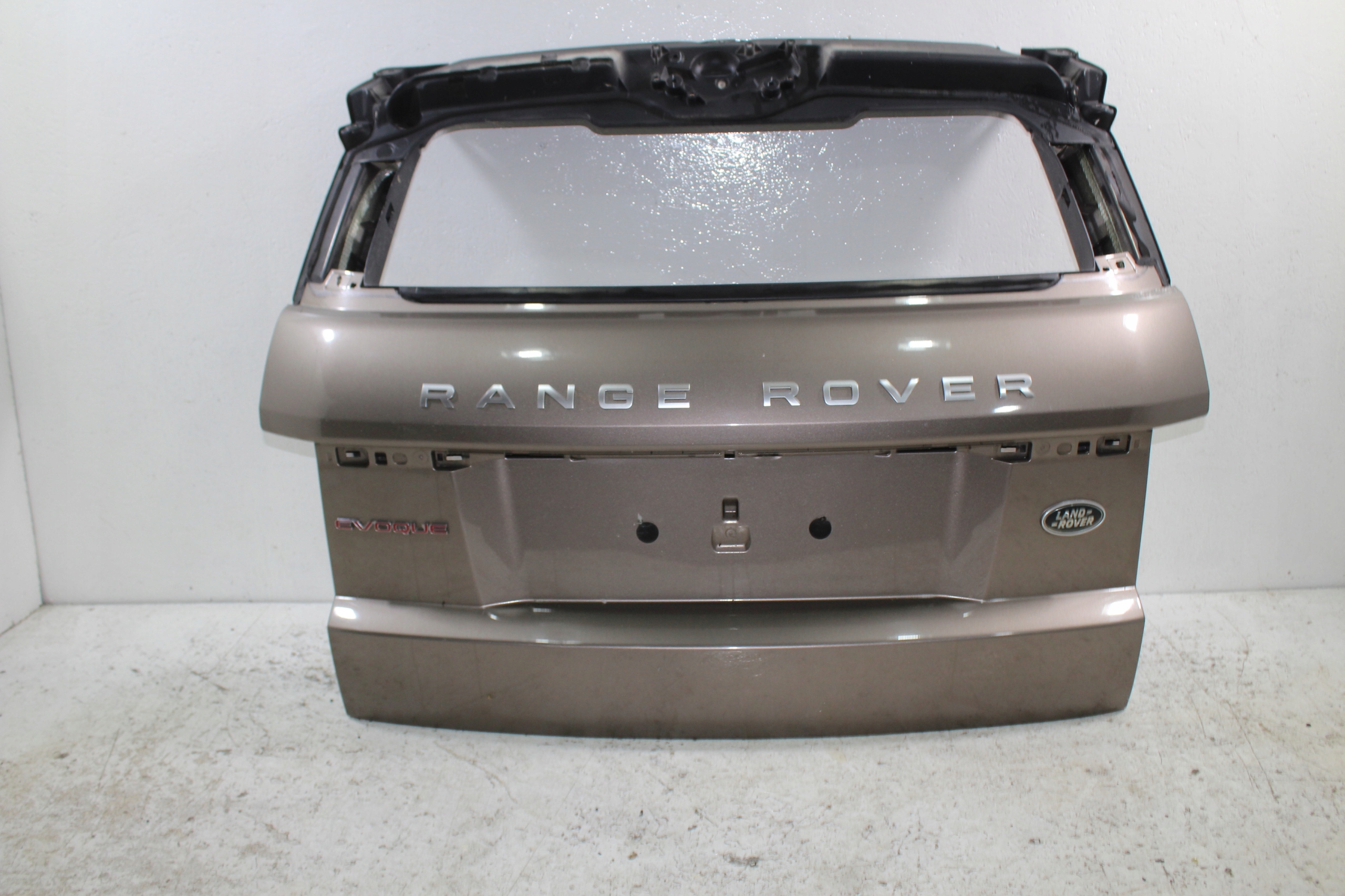 Range Rover Land Rover Evoque trunk door boot rear part BJ32-40010-D